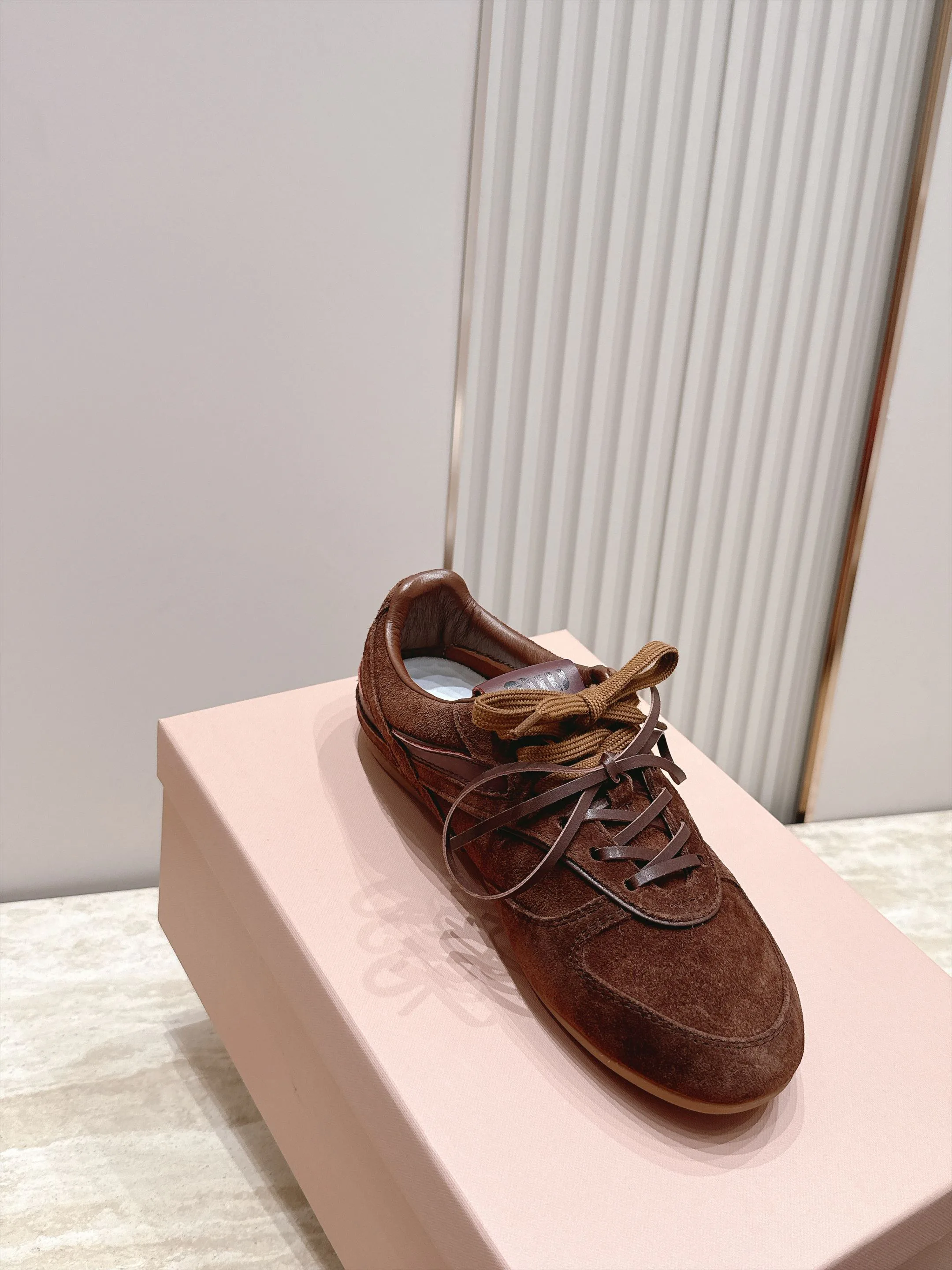 Кроссовки Женские Miu Miu 17963737