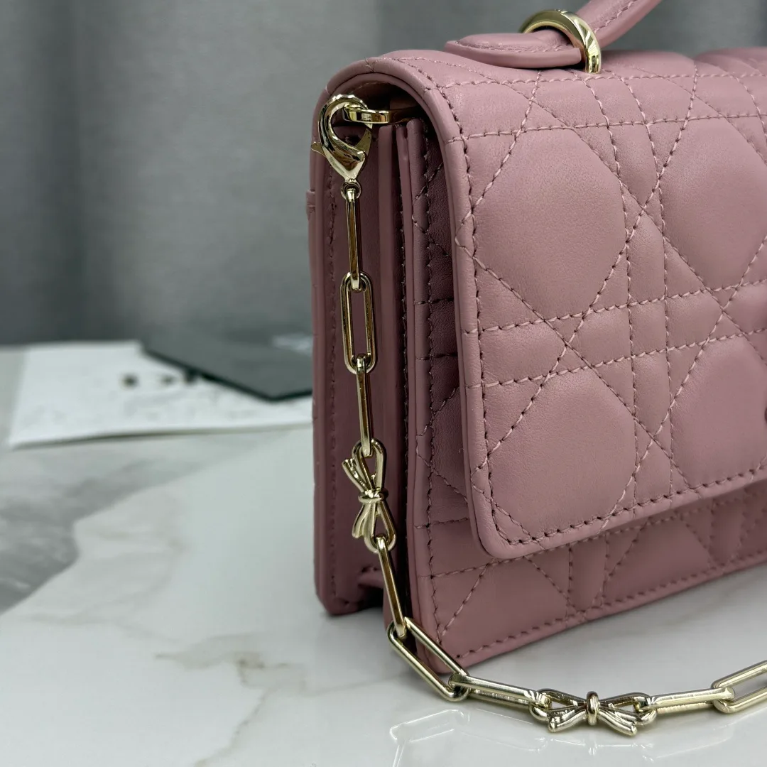 Классические Сумки Женские Christian Dior 12594761