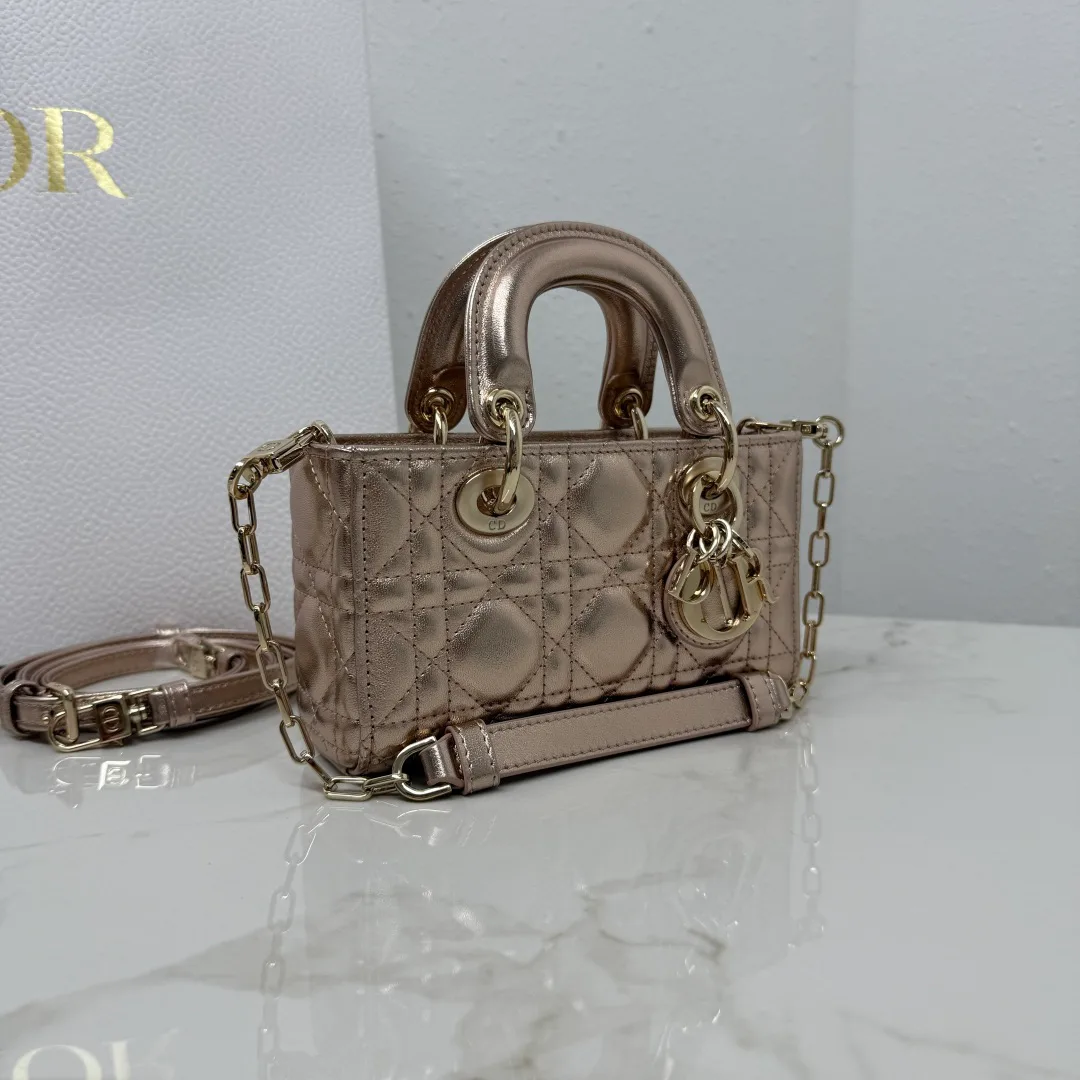 Классические Сумки Женские Christian Dior 18116367