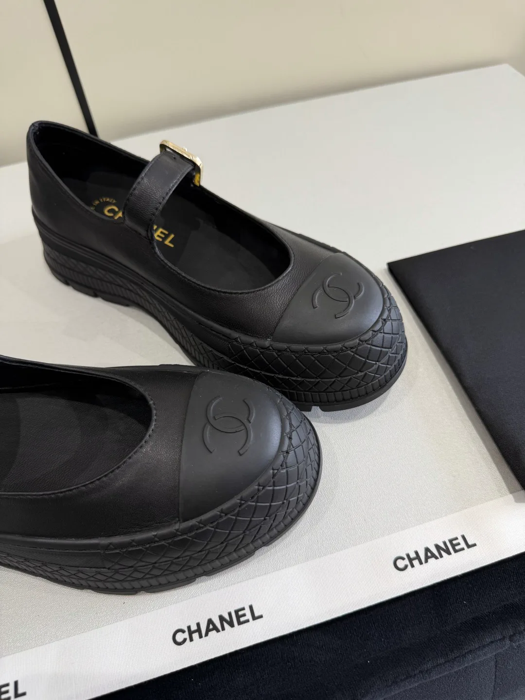 Туфли Женские Chanel 12370915