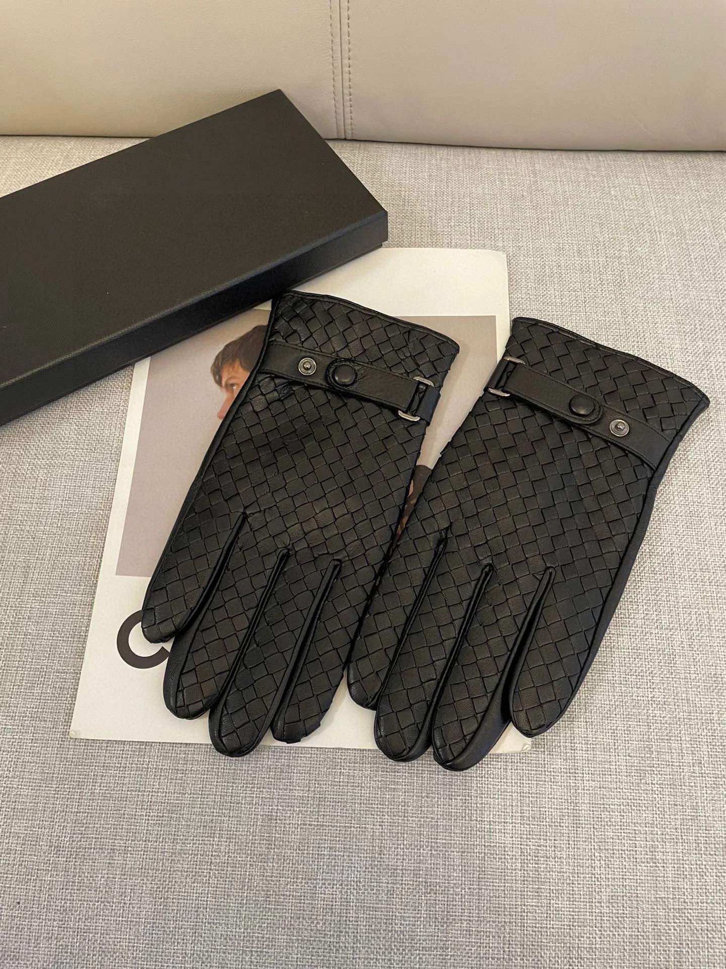 Перчатки Bottega Veneta 262304