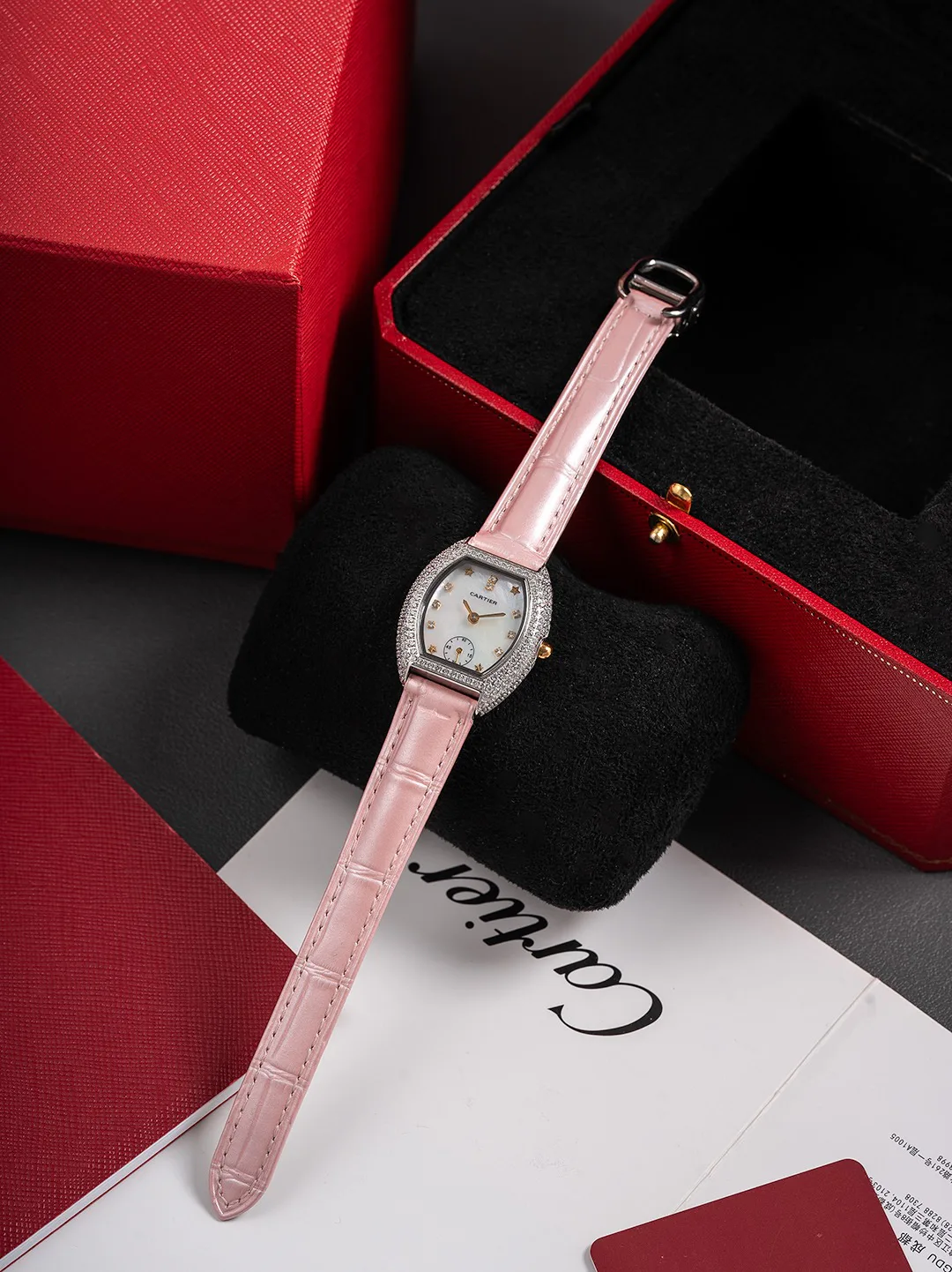 Часы Женские Cartier 18504502