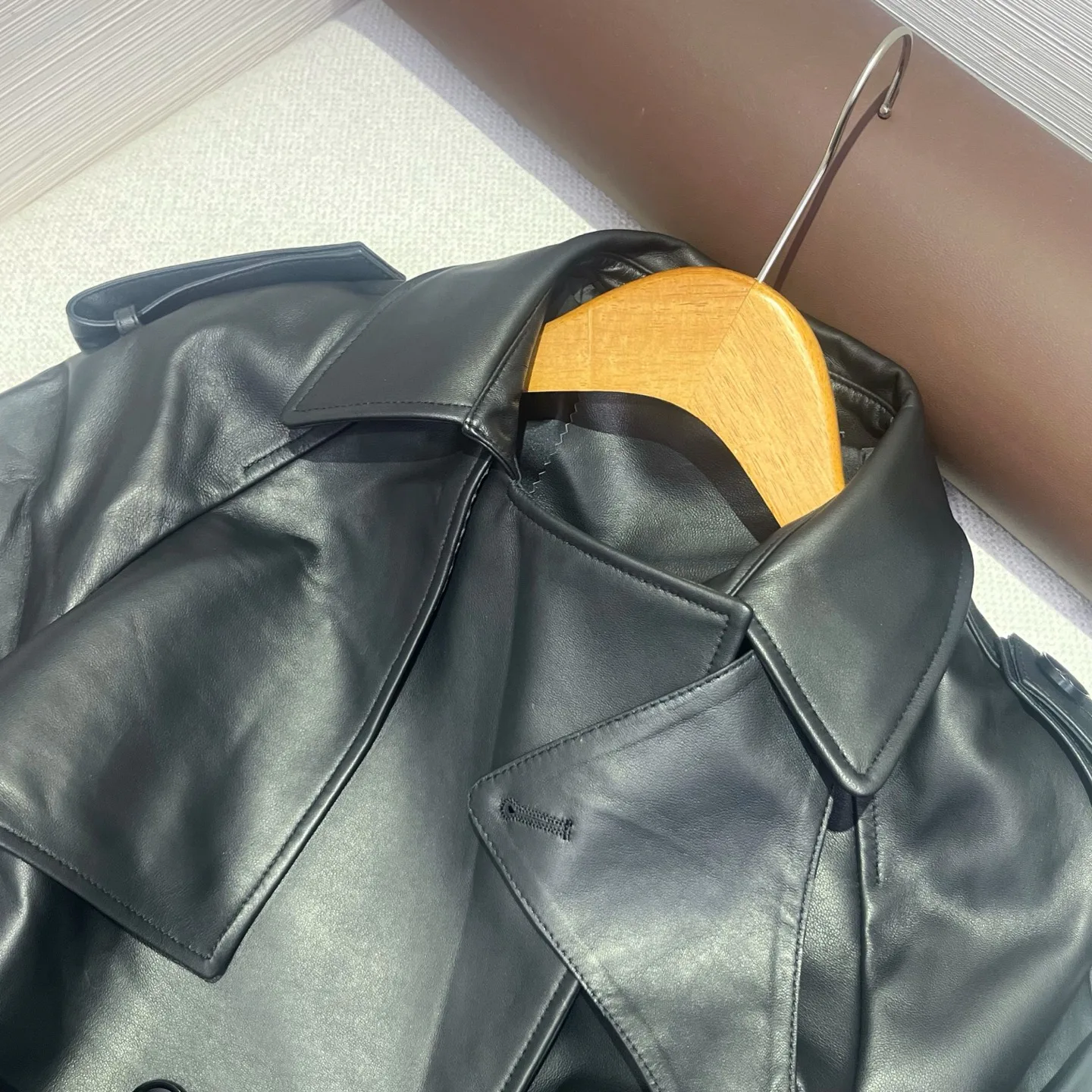 Кожаные Куртки И Дублёнки Женские Saint Laurent 18721291