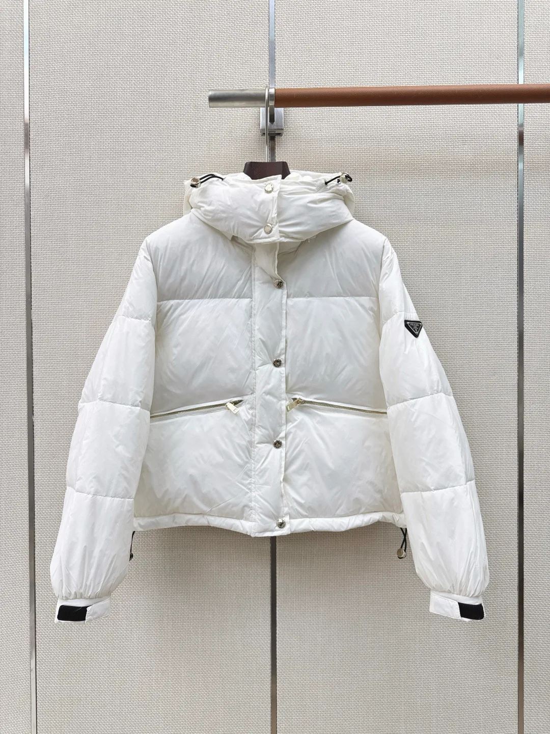 Куртки И Пуховики Женские Prada 18438365