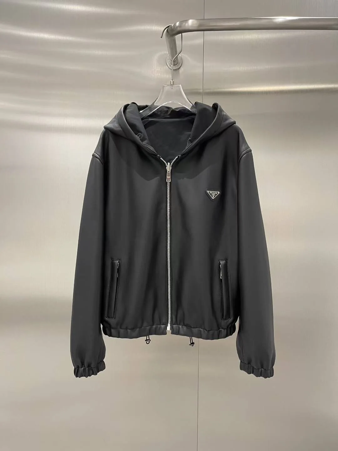 Кожаные Куртки И Дублёнки Женские Prada 13186440