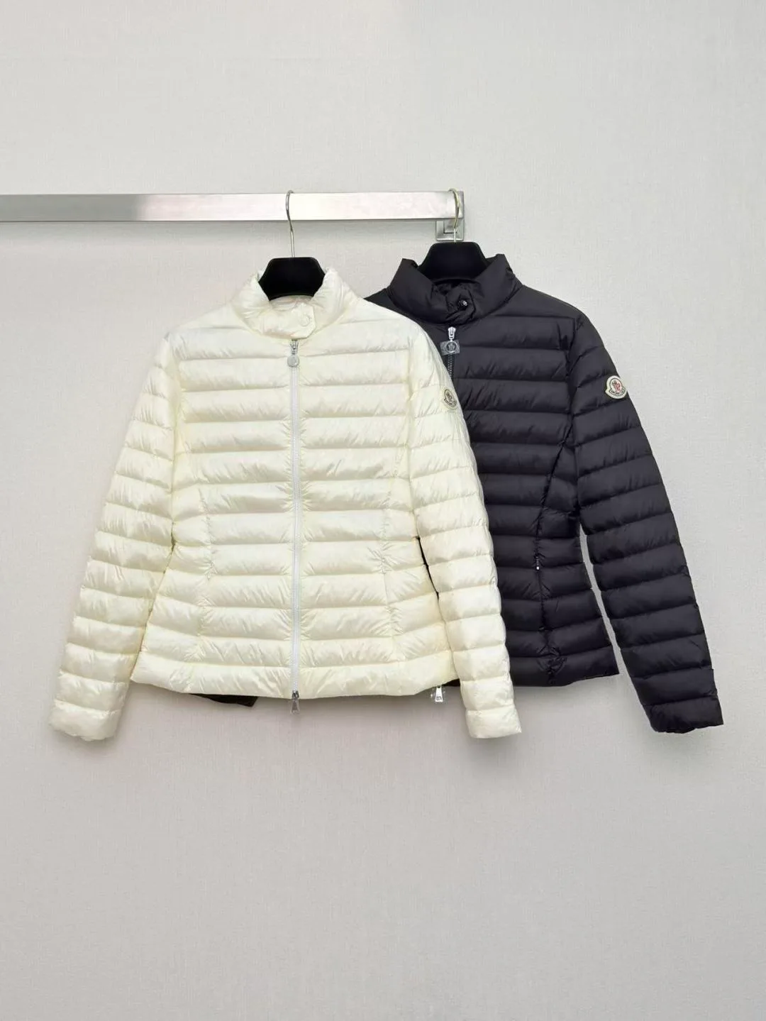 Куртки И Пуховики Женские Moncler 18517133