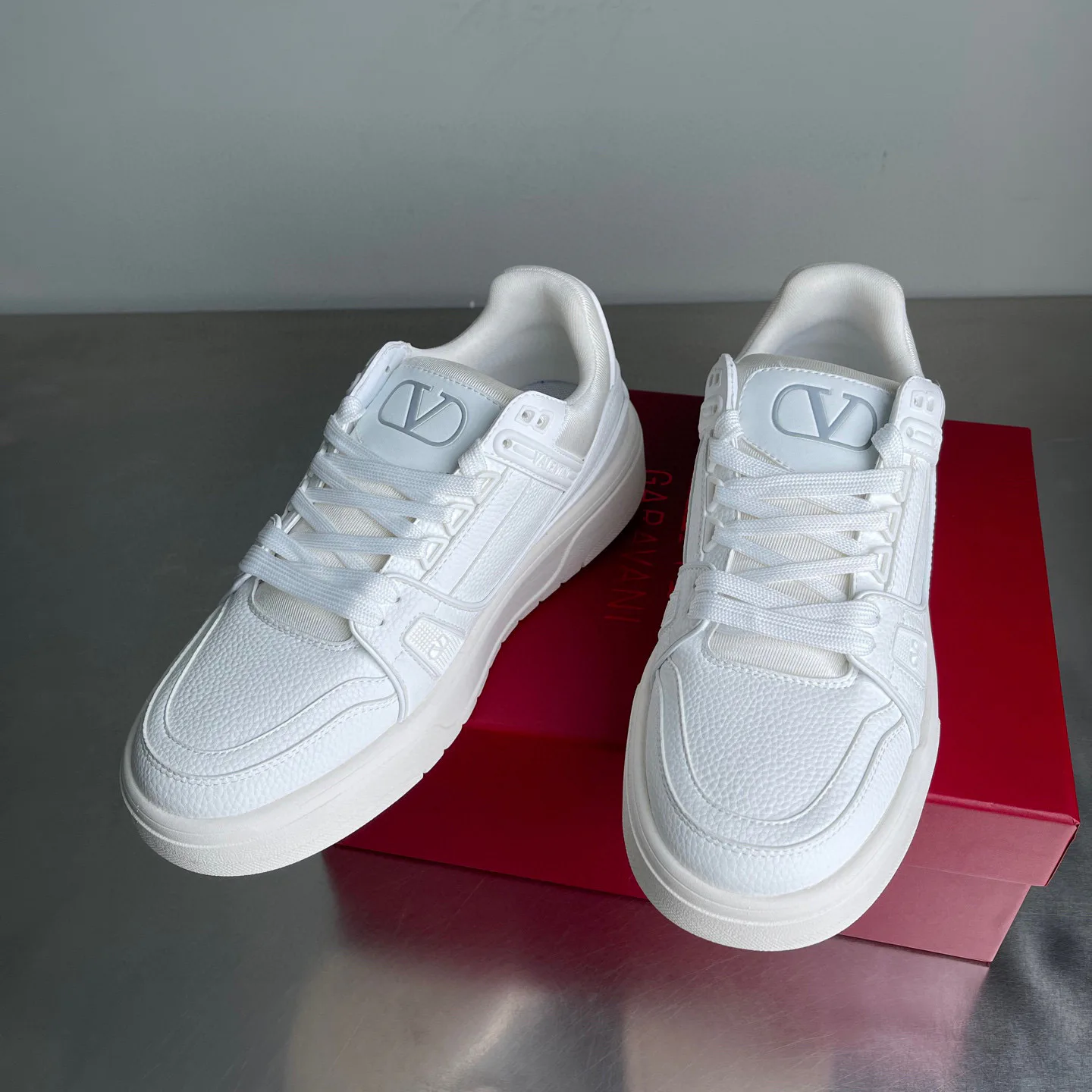 Кроссовки Женские Valentino 2733303