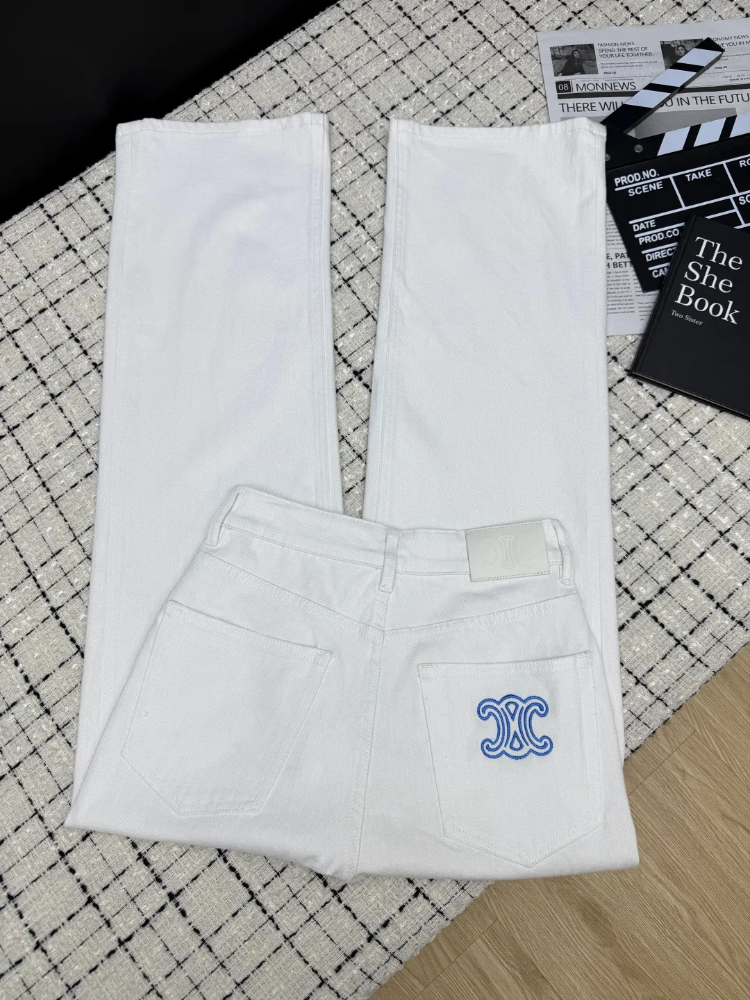 Джинсы Женские Celine 19134178
