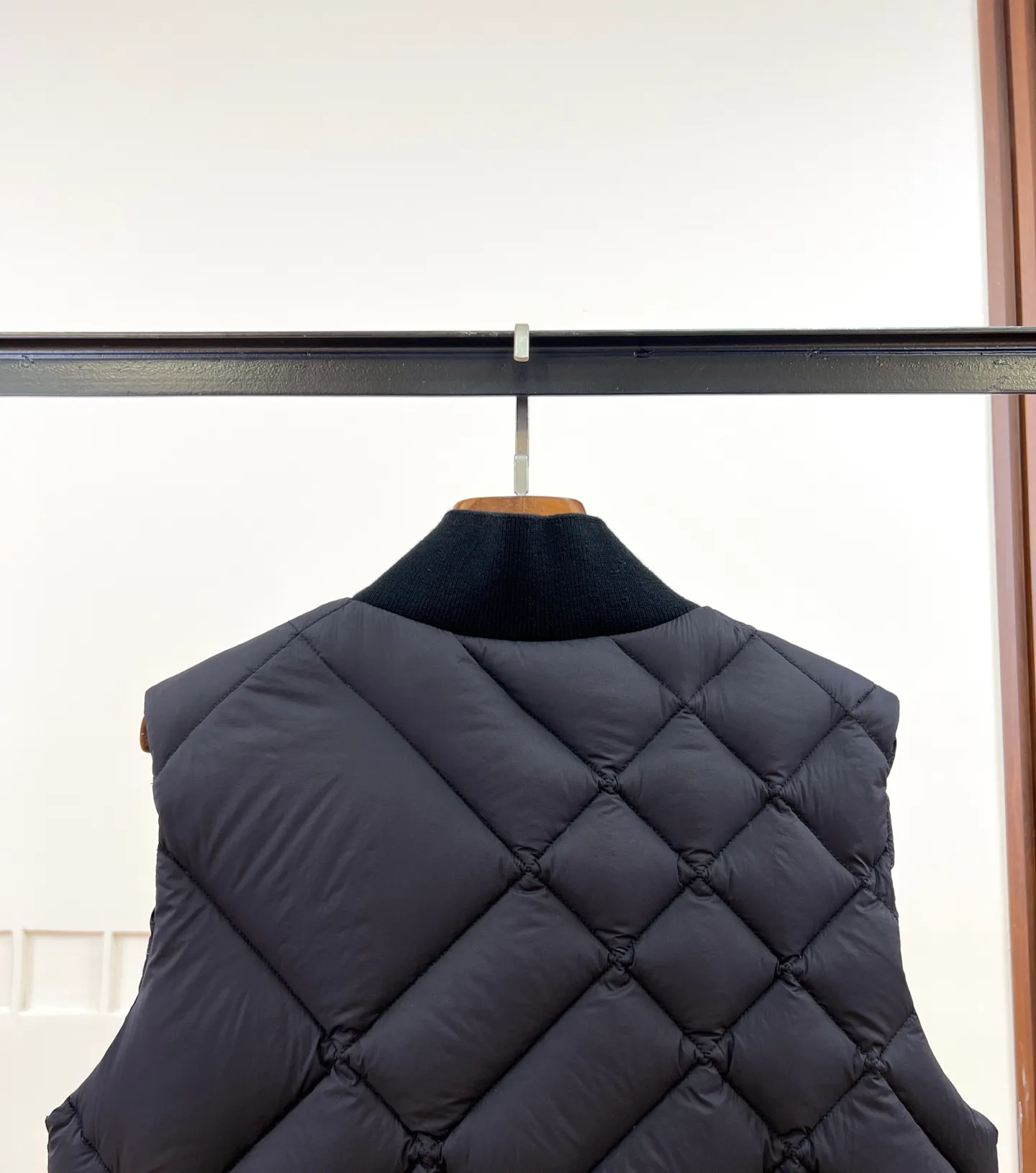 Жилеты Женские Burberry 17964777