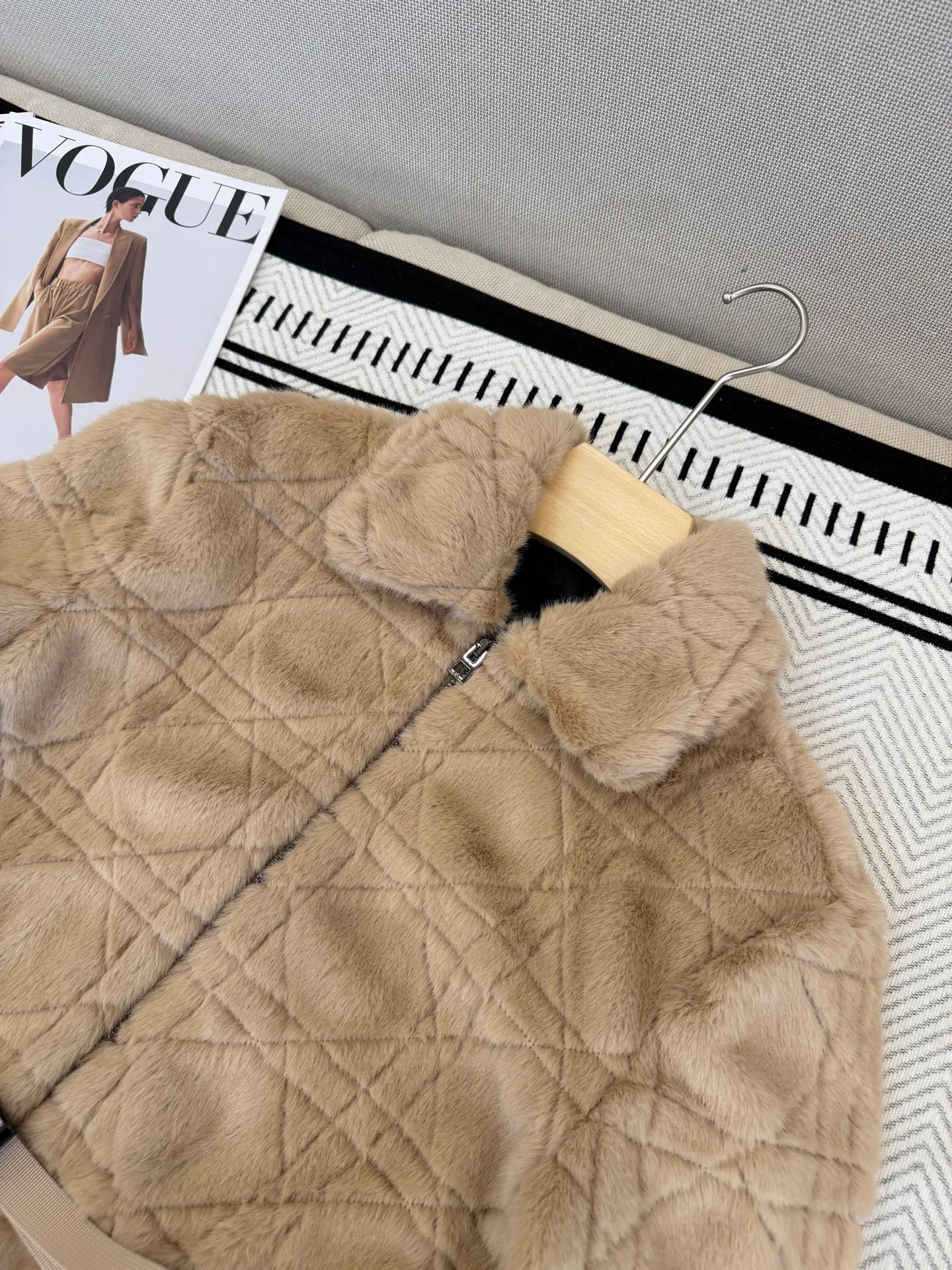 Куртки И Пуховики Женские Christian Dior 504015