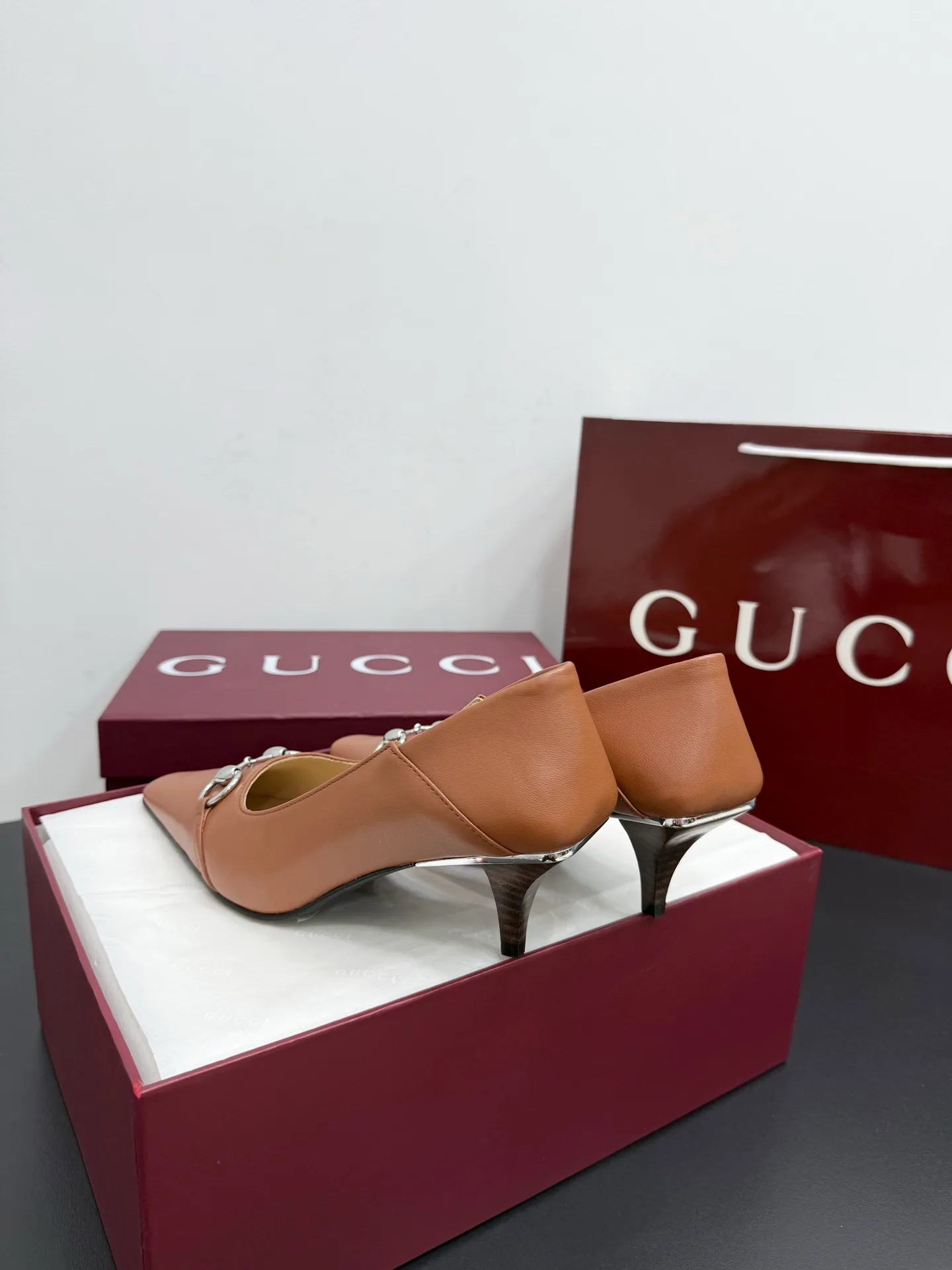 Туфли Женские Gucci 882796