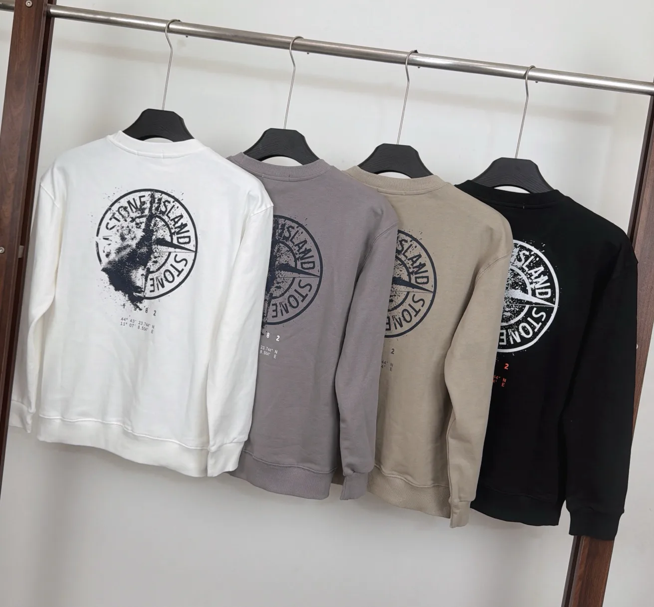 Свитшоты И Худи Мужские Stone Island 18002067