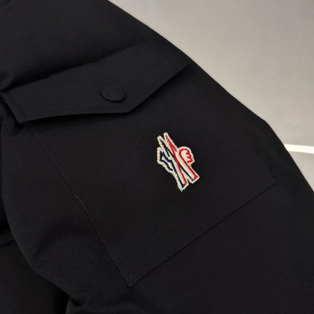 Куртки И Пуховики Женские Moncler 17418464