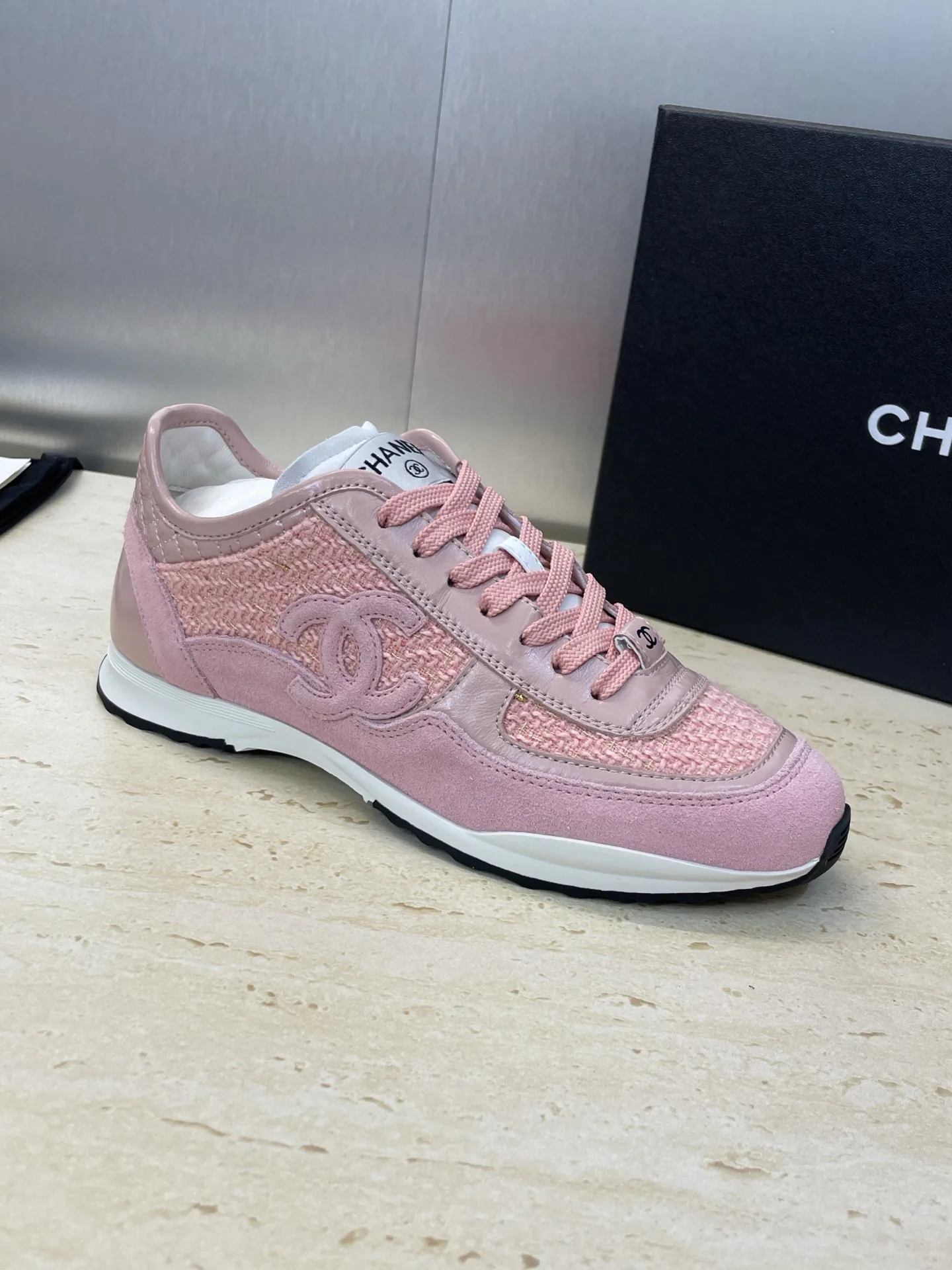 Кроссовки Женские Chanel 11498290