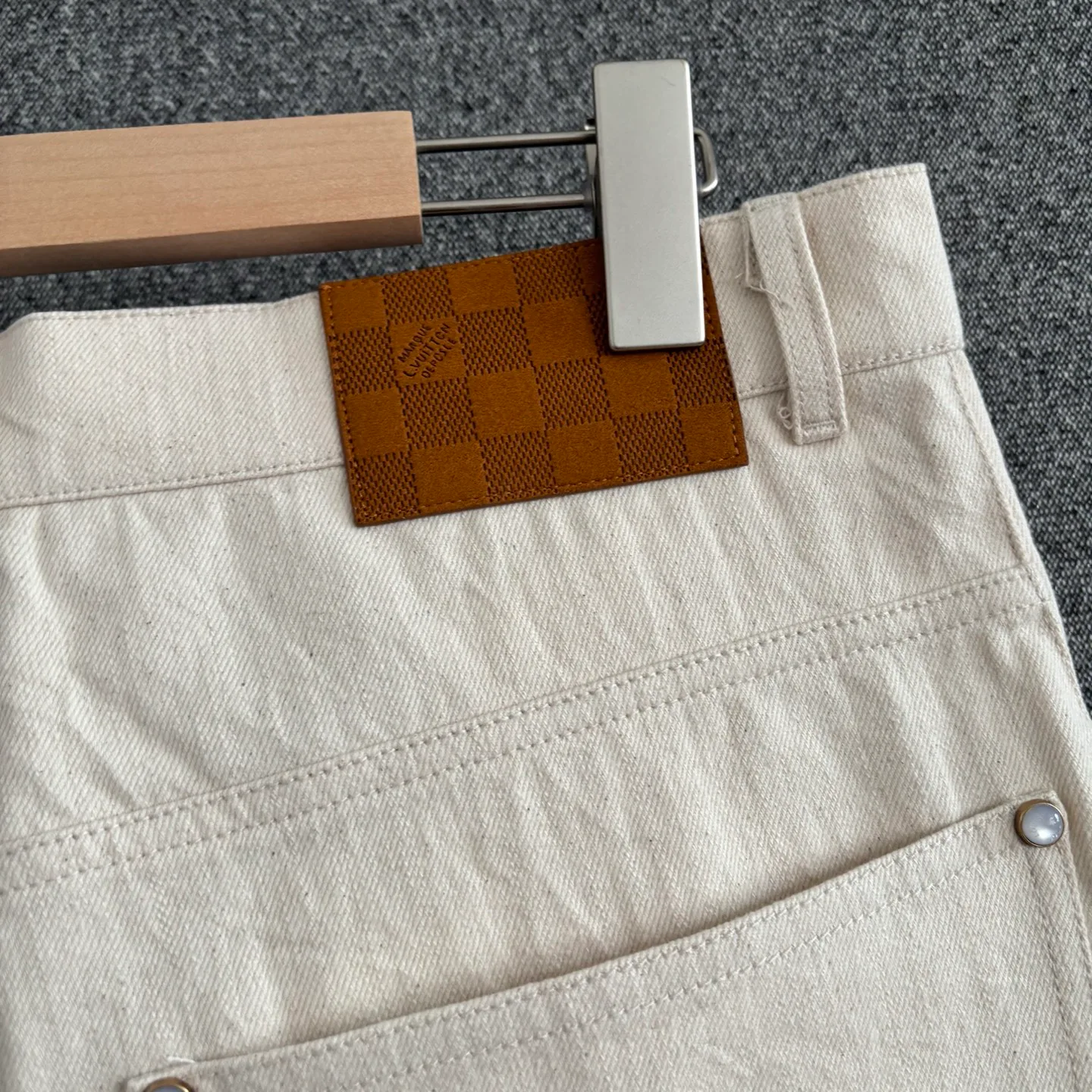 Джинсы Женские Louis Vuitton 17170