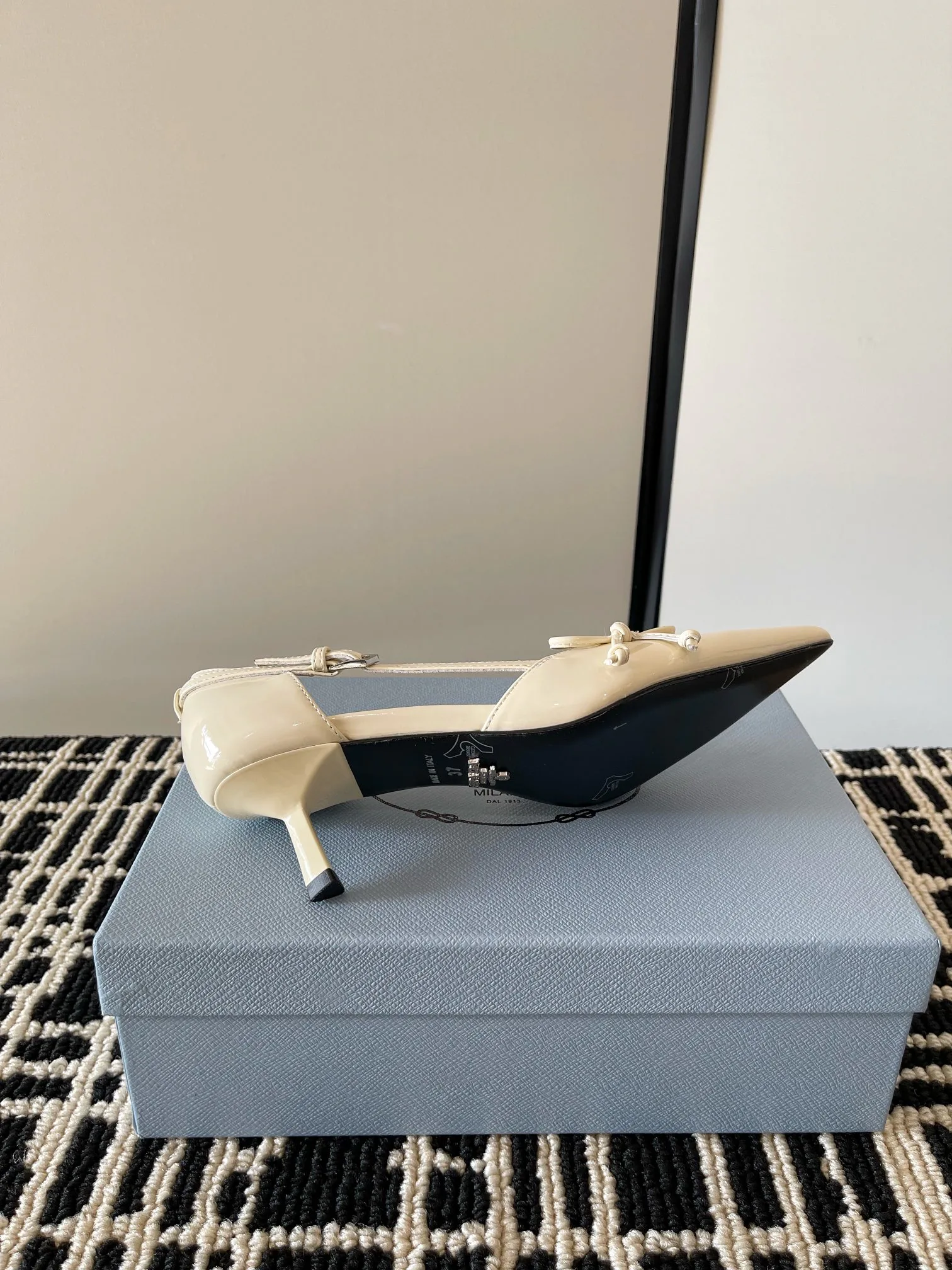 Туфли Женские Prada 11162938