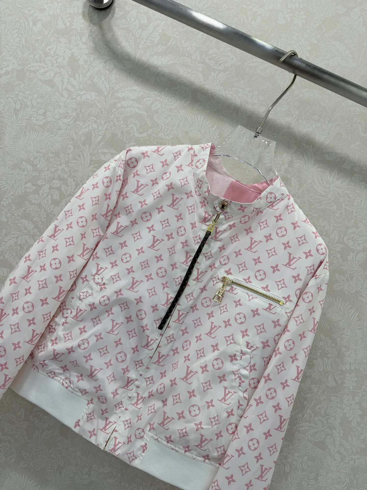 Куртки И Пуховики Мужские Louis Vuitton 9669904