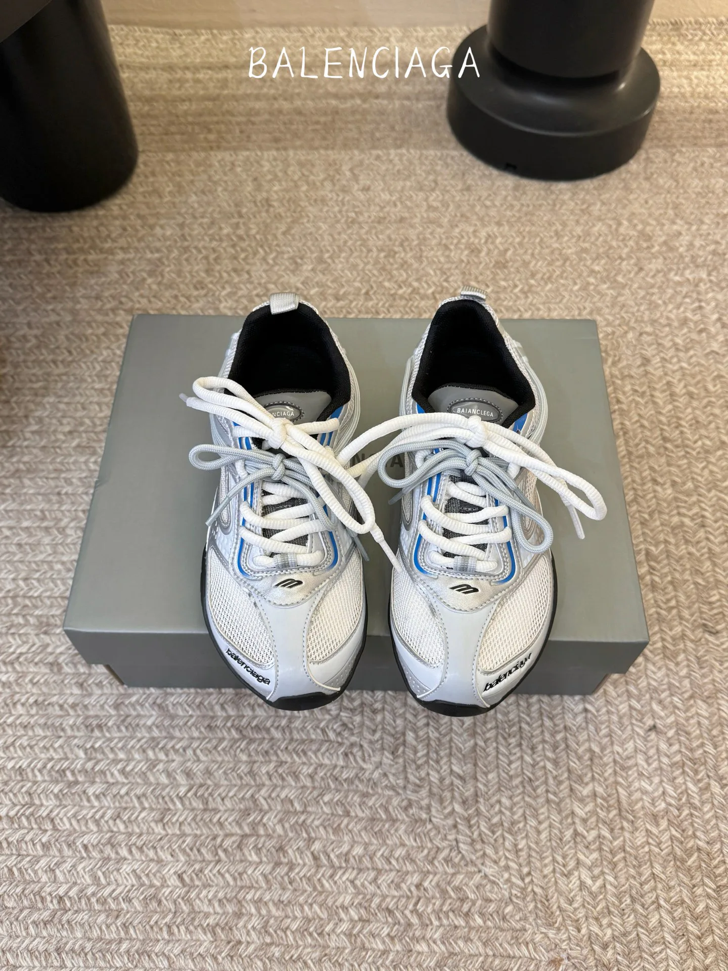 Кроссовки Женские Balenciaga 11695961