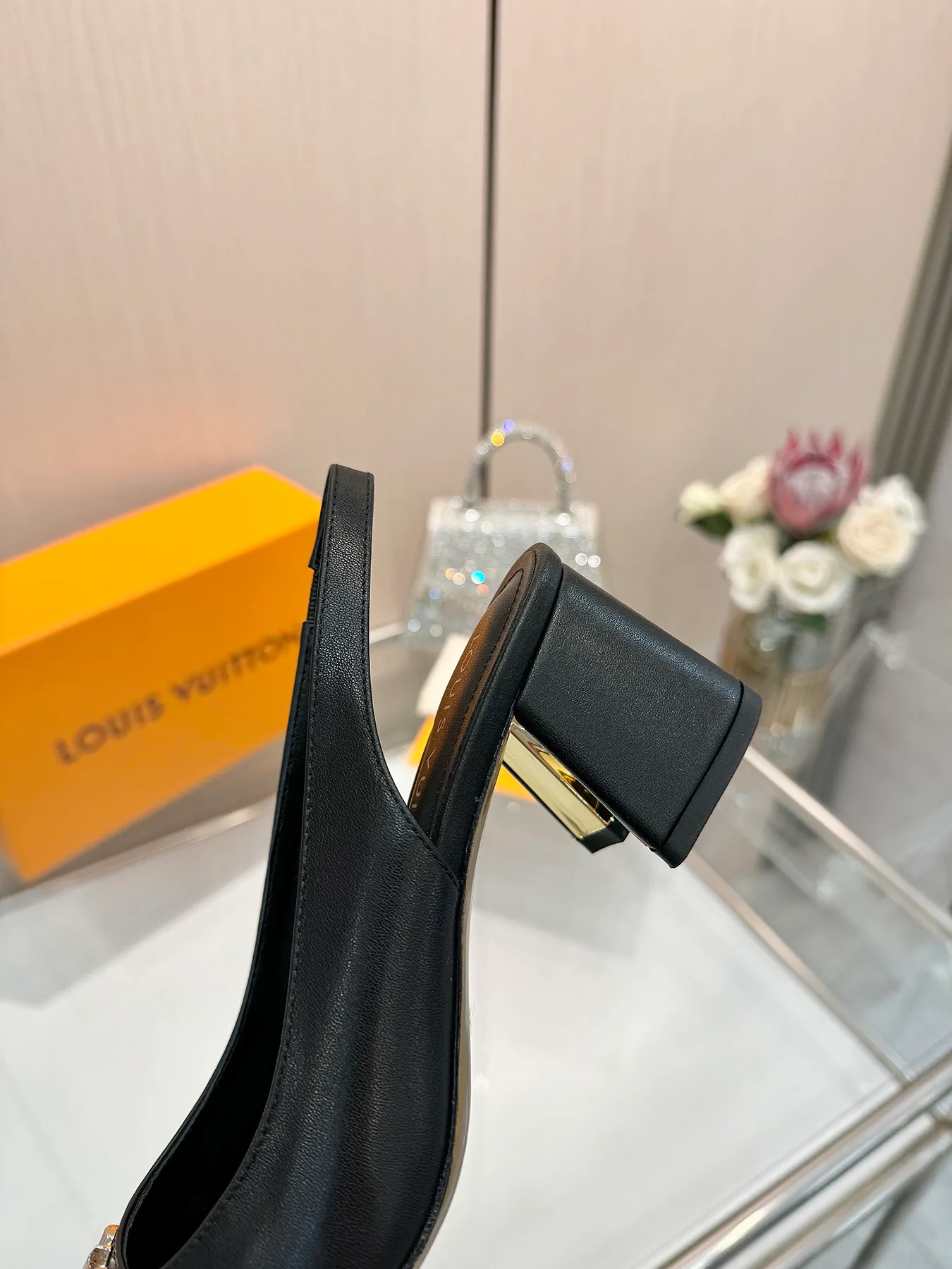 Туфли Женские Louis Vuitton 894870