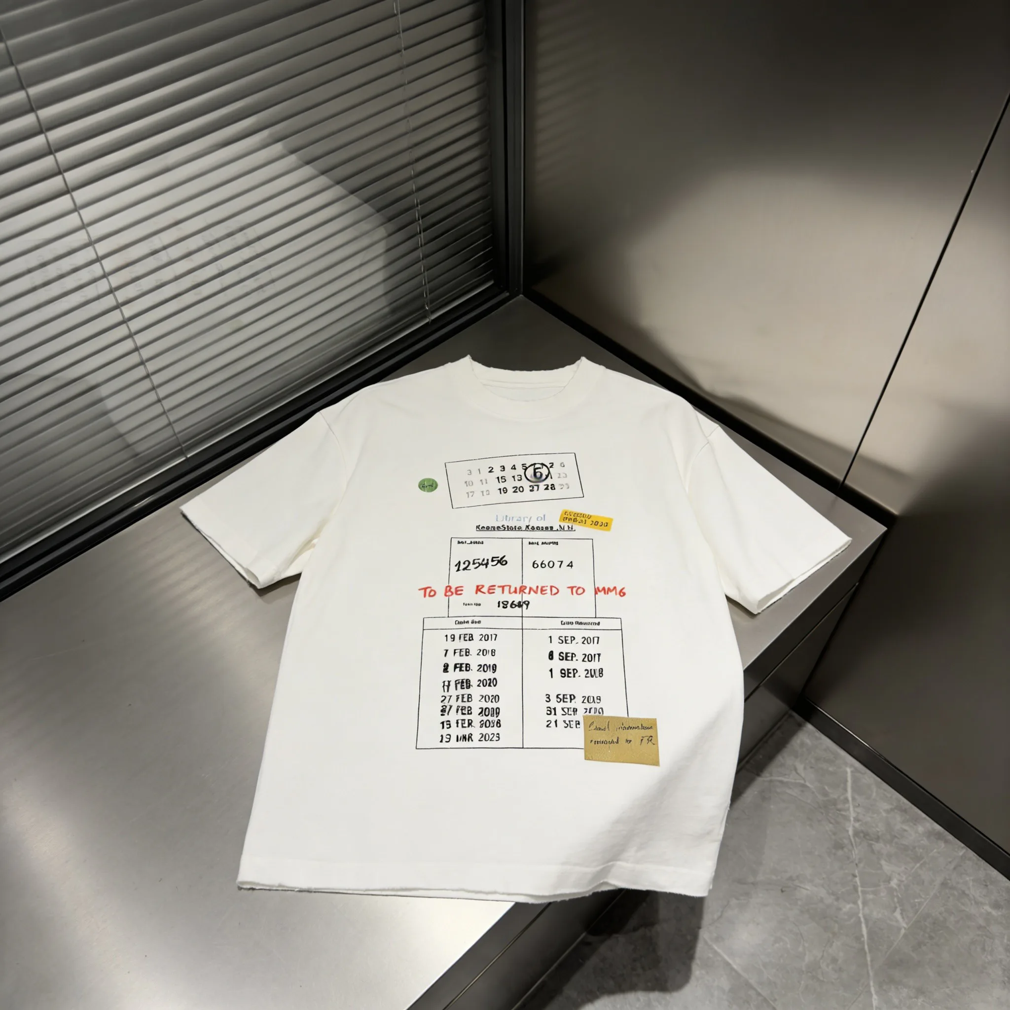 Футболки Женские Maison Margiela 11584474