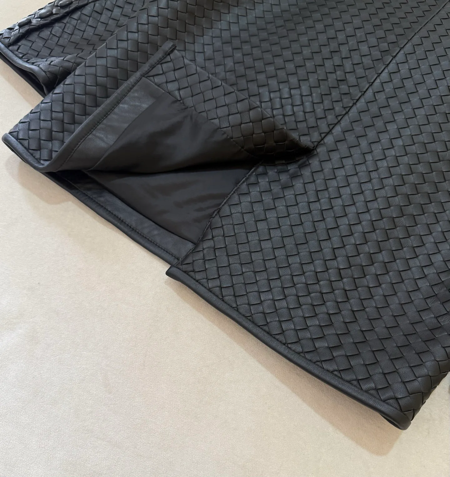 Кожаные Куртки И Дублёнки Женские Bottega Veneta 18208785