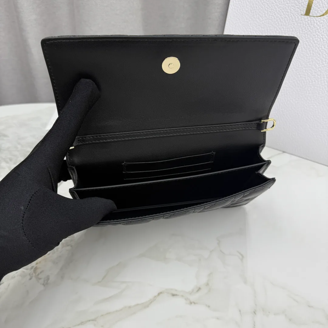 Классические Сумки Женские Christian Dior 12594757