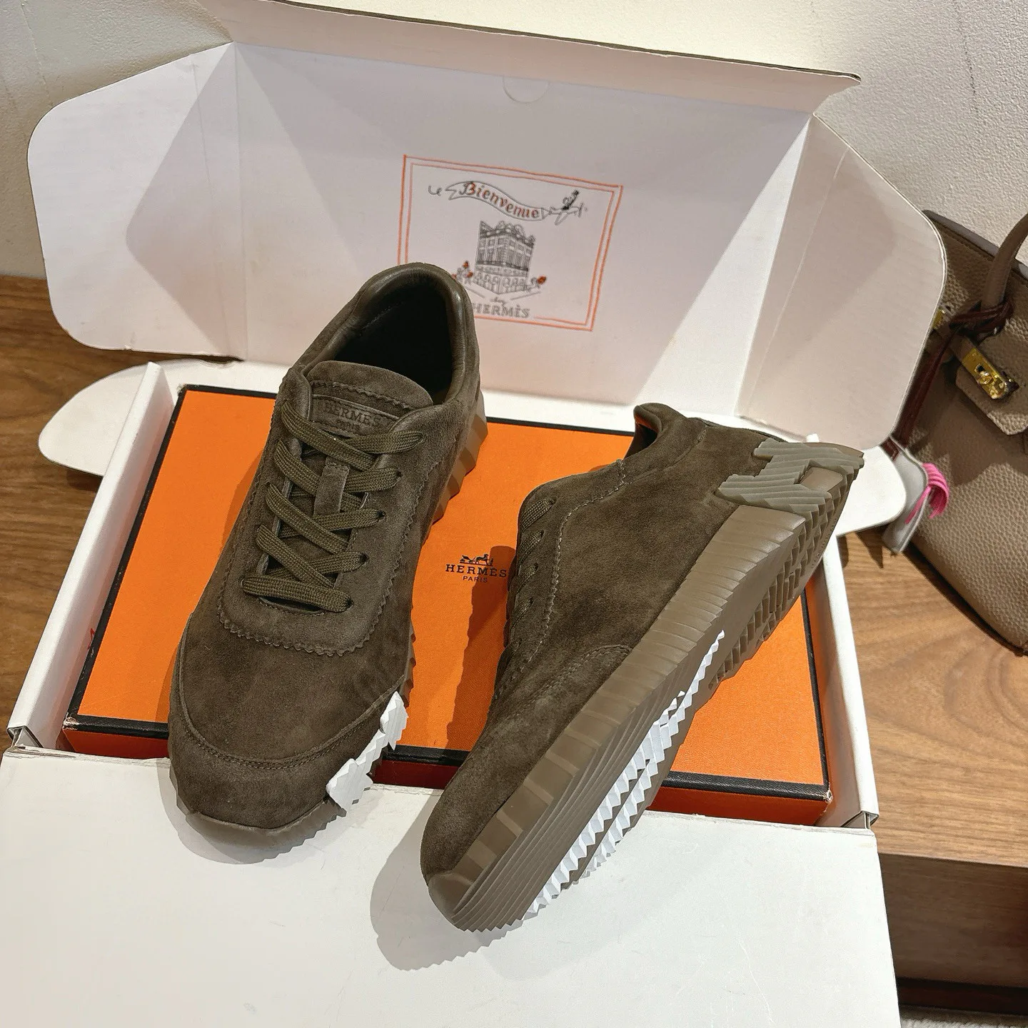 Кроссовки Женские Hermes 9915025
