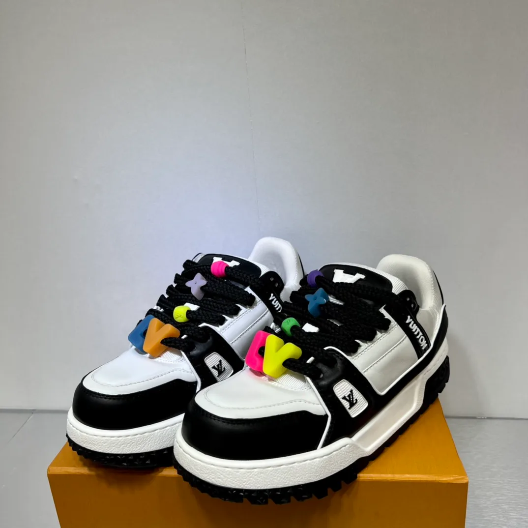 Кроссовки Женские Louis Vuitton 19948