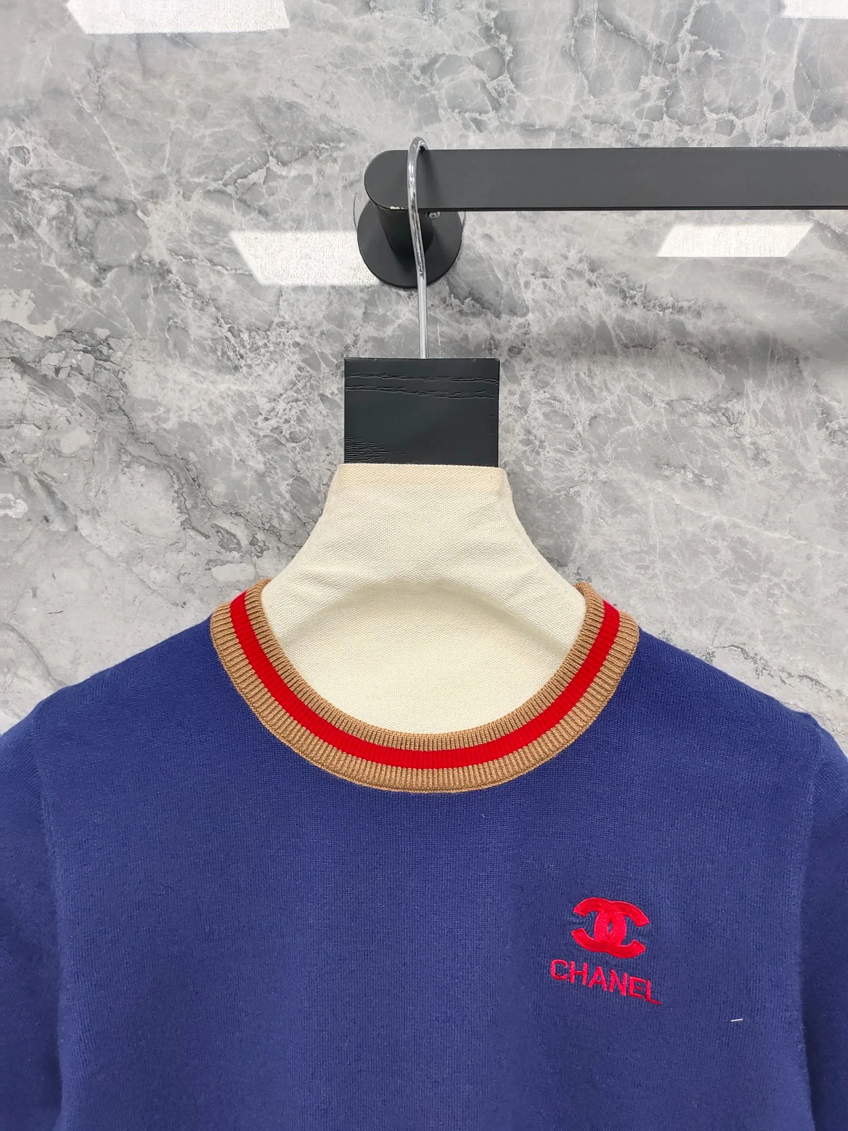 Джемперы И Свитеры Женские Chanel 10885817