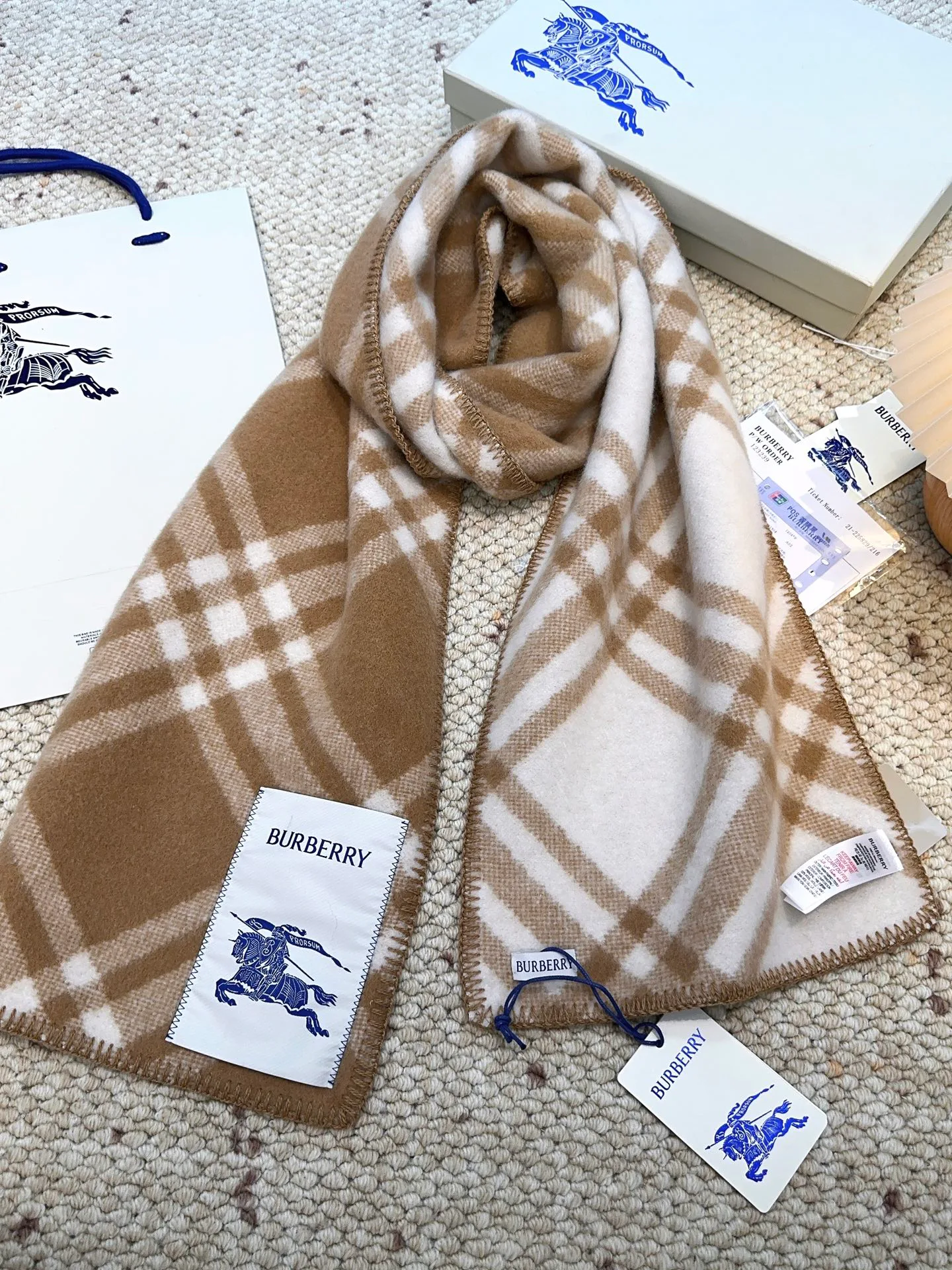 Шарфы Burberry 336732