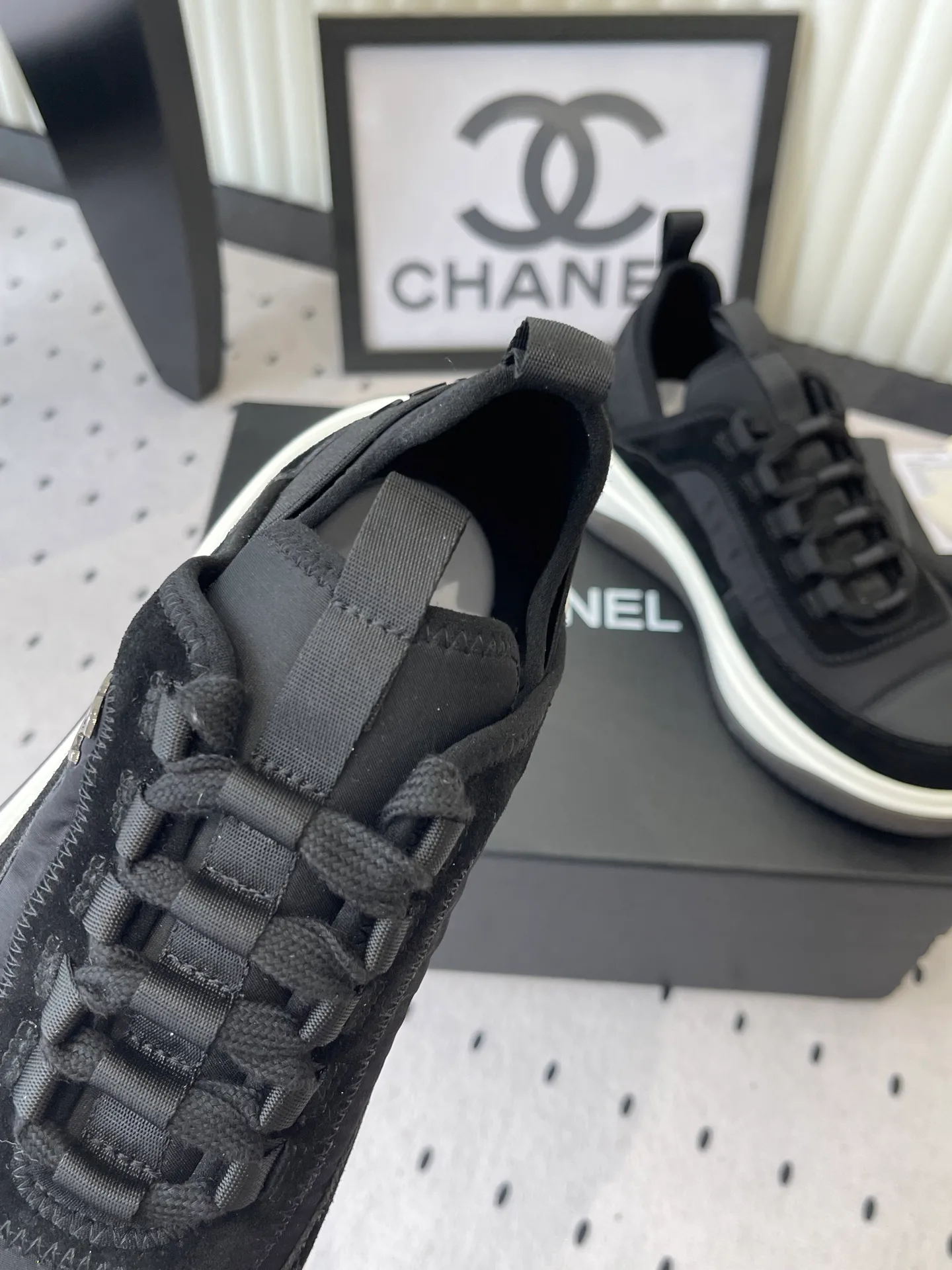 Кроссовки Женские Chanel 11790992