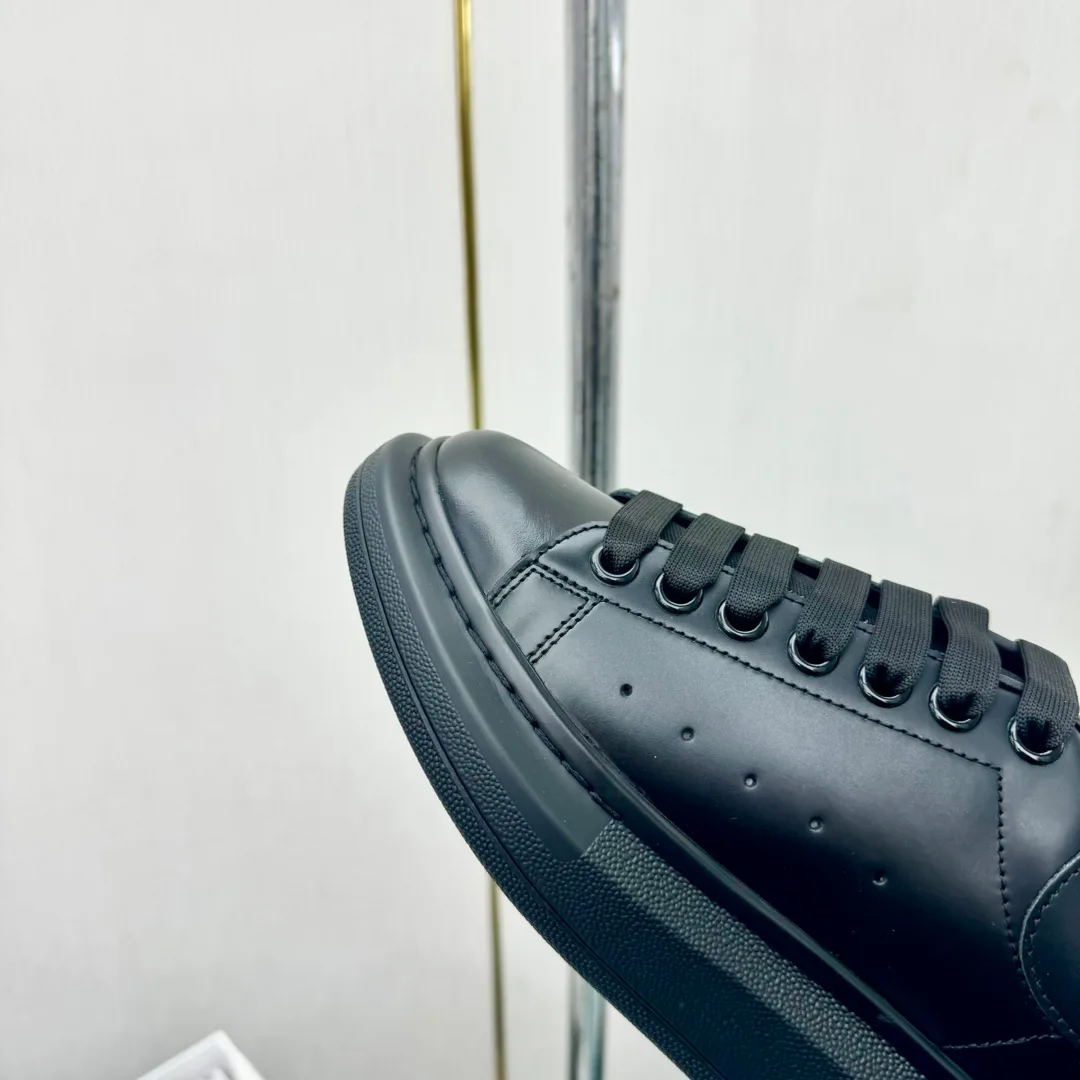 Кроссовки Женские Alexander Mcqueen 18011226