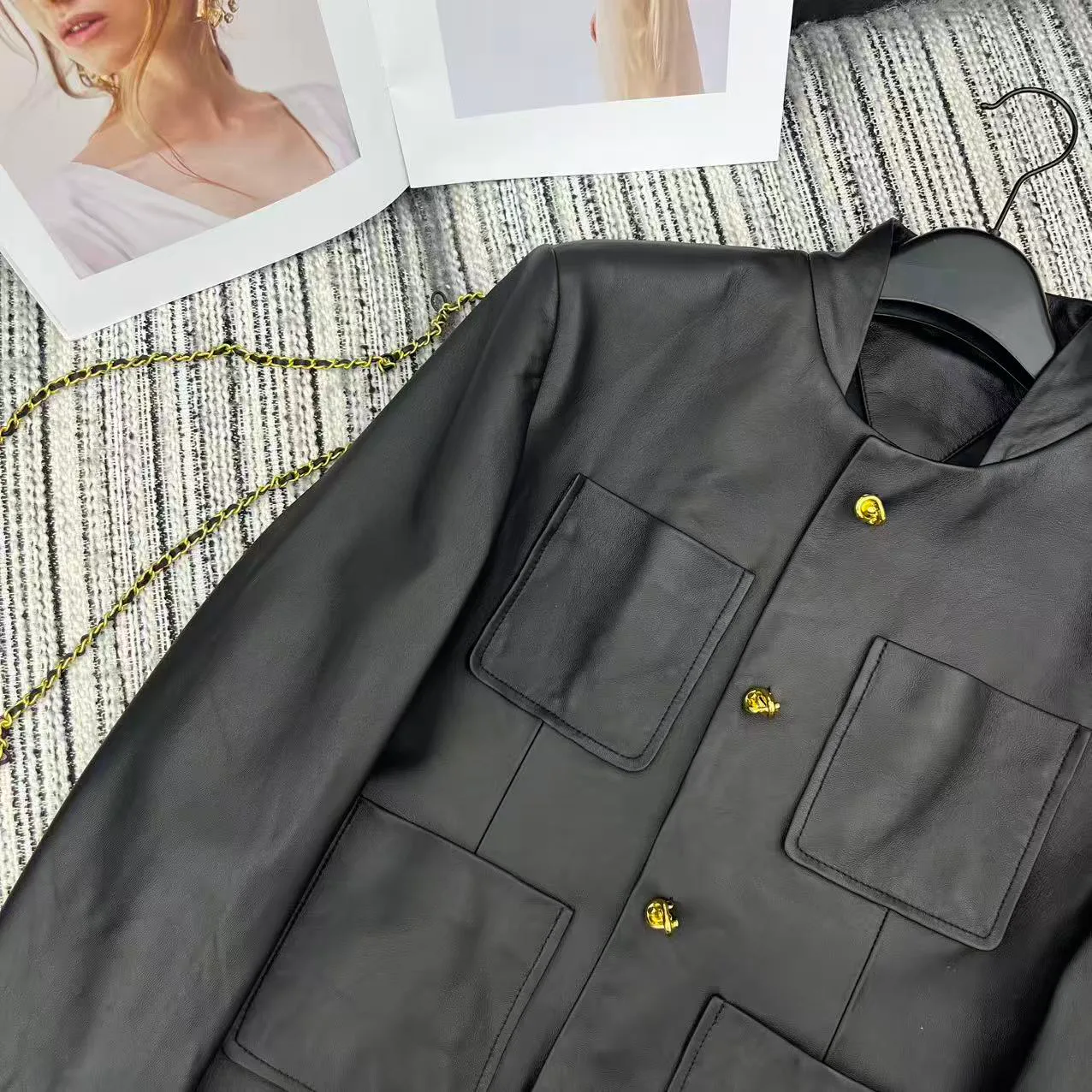 Кожаные Куртки И Дублёнки Женские Bottega Veneta 11679199