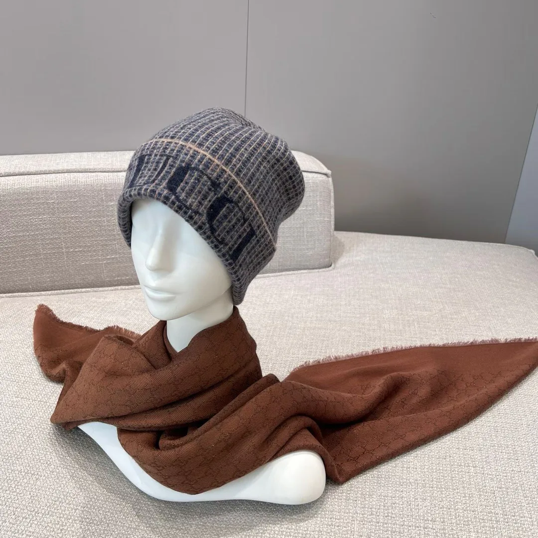 Шарфы Gucci 2642395