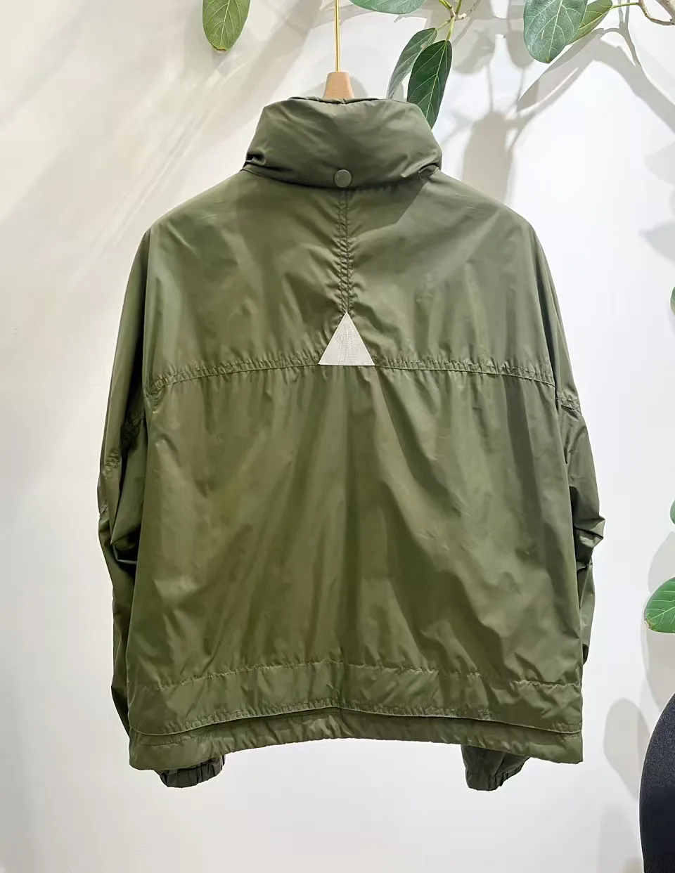 Куртки И Пуховики Женские Moncler 11615068