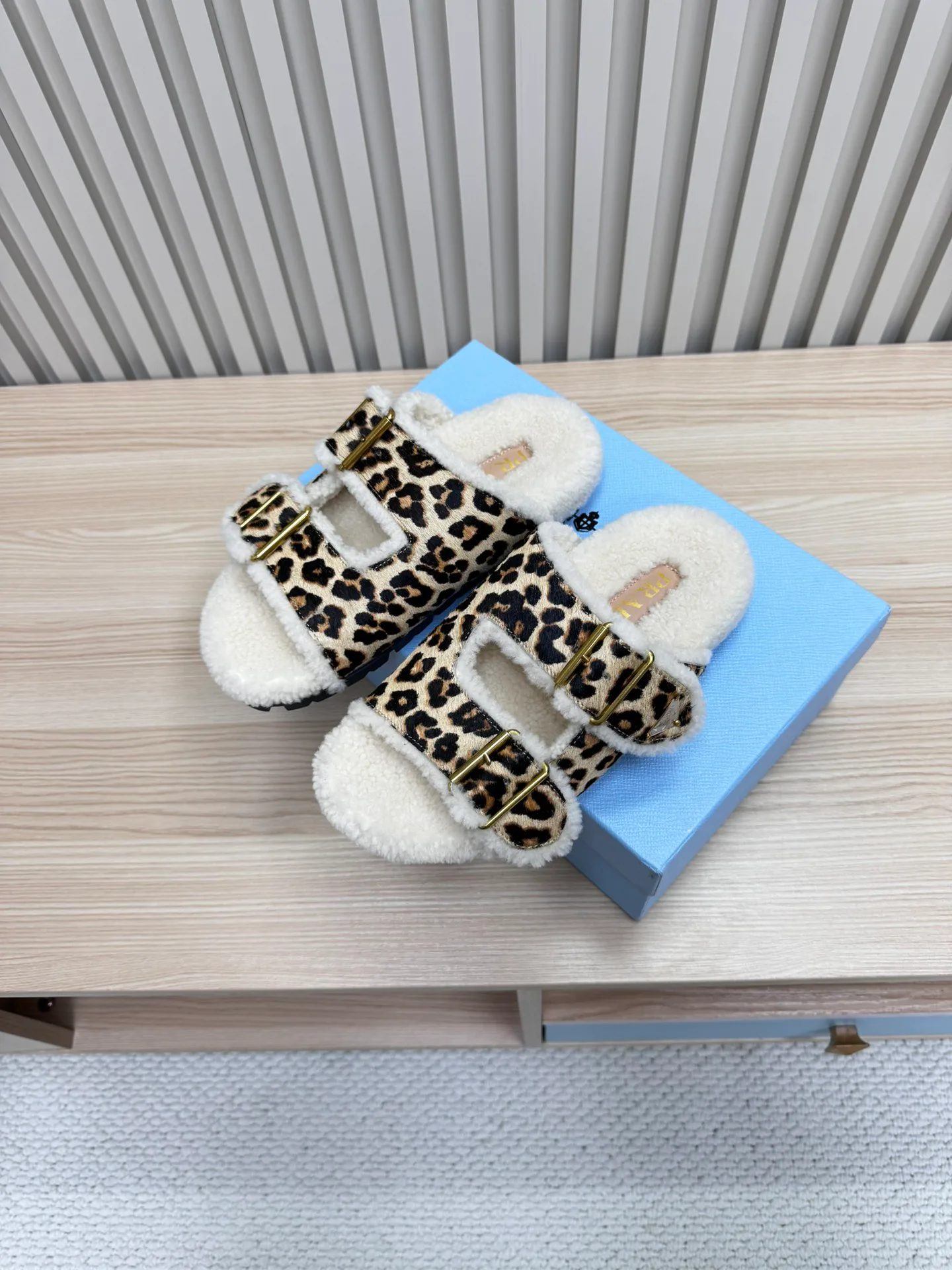 Тапочки Женские Prada 140480