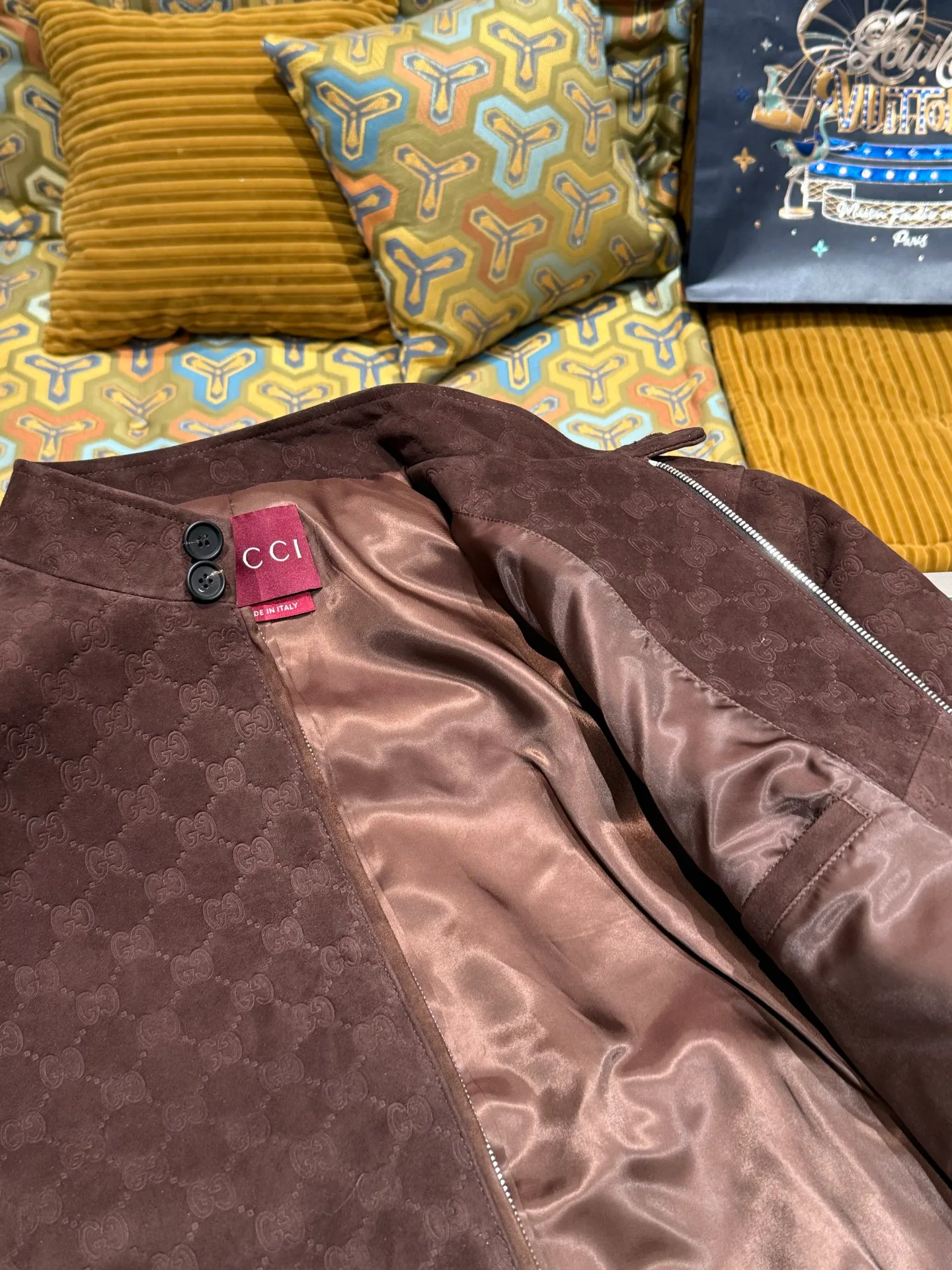 Куртки И Пуховики Мужские Gucci 608615