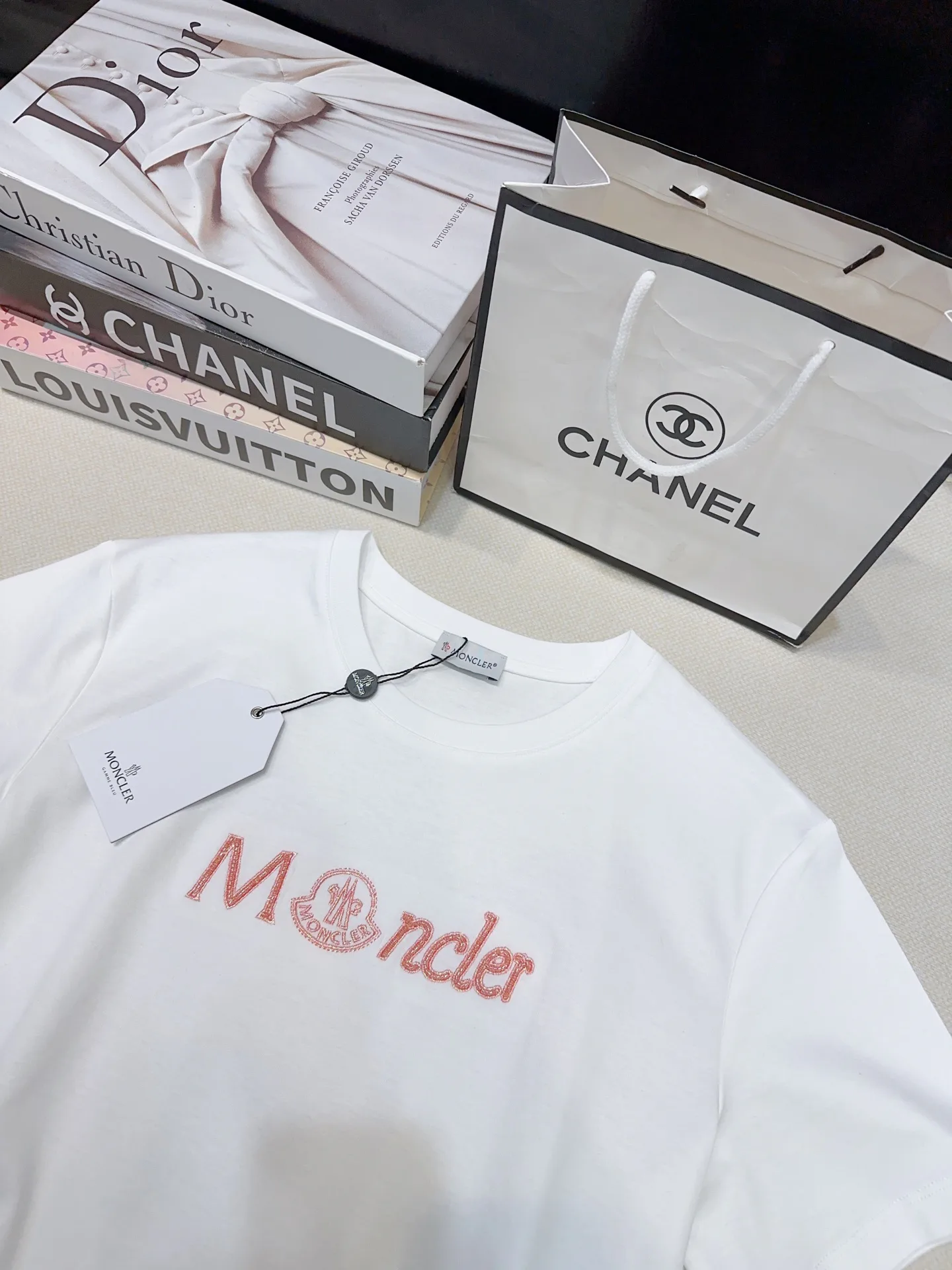 Футболки Женские Moncler 10612522