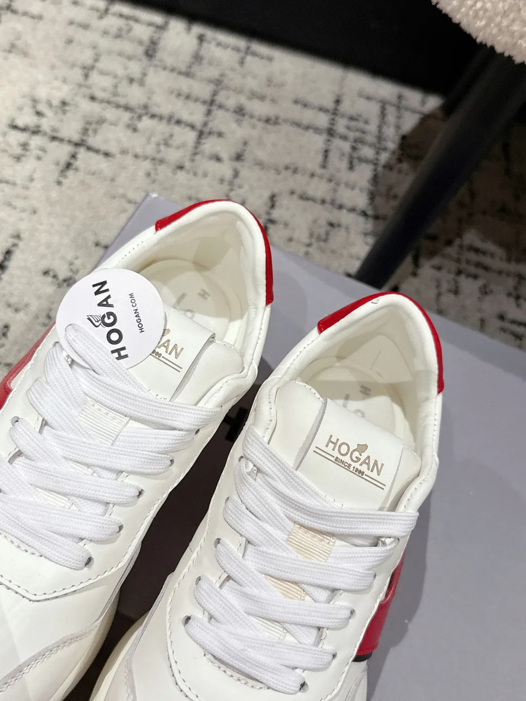 Кроссовки Женские Hogan 393102