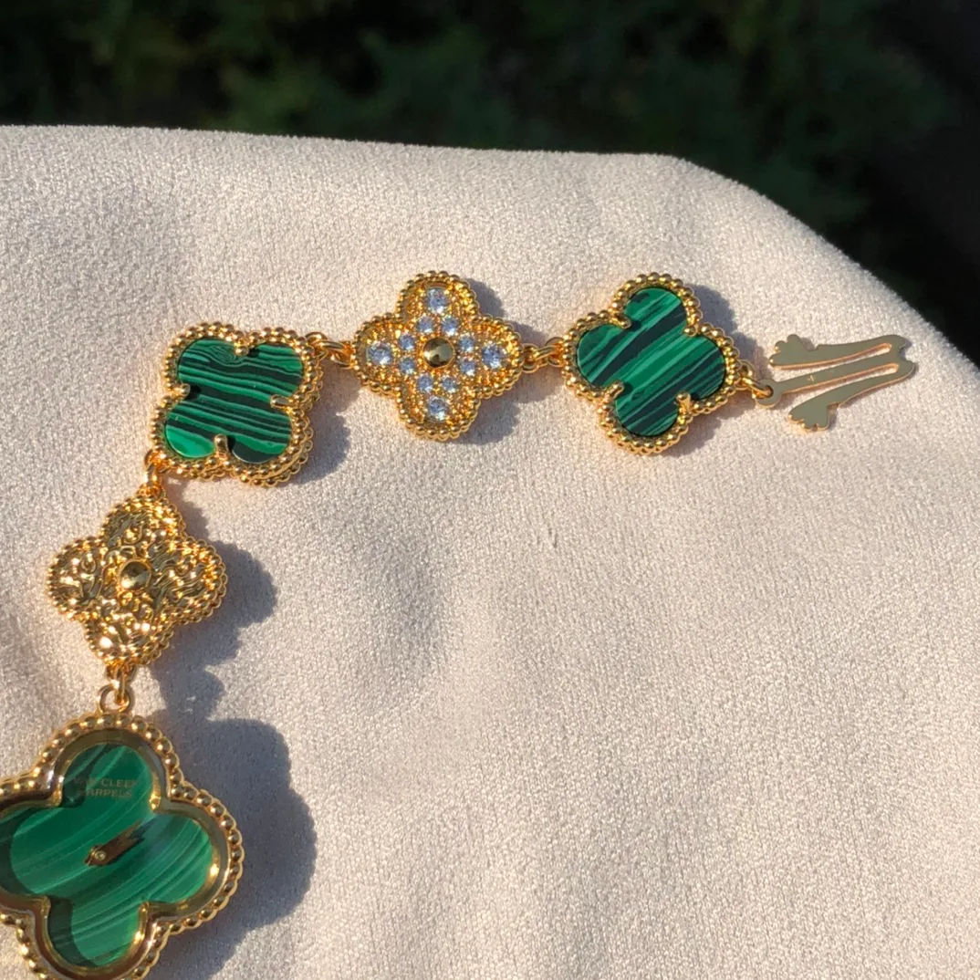 Бижутерия Van Cleef & Arpels 1044