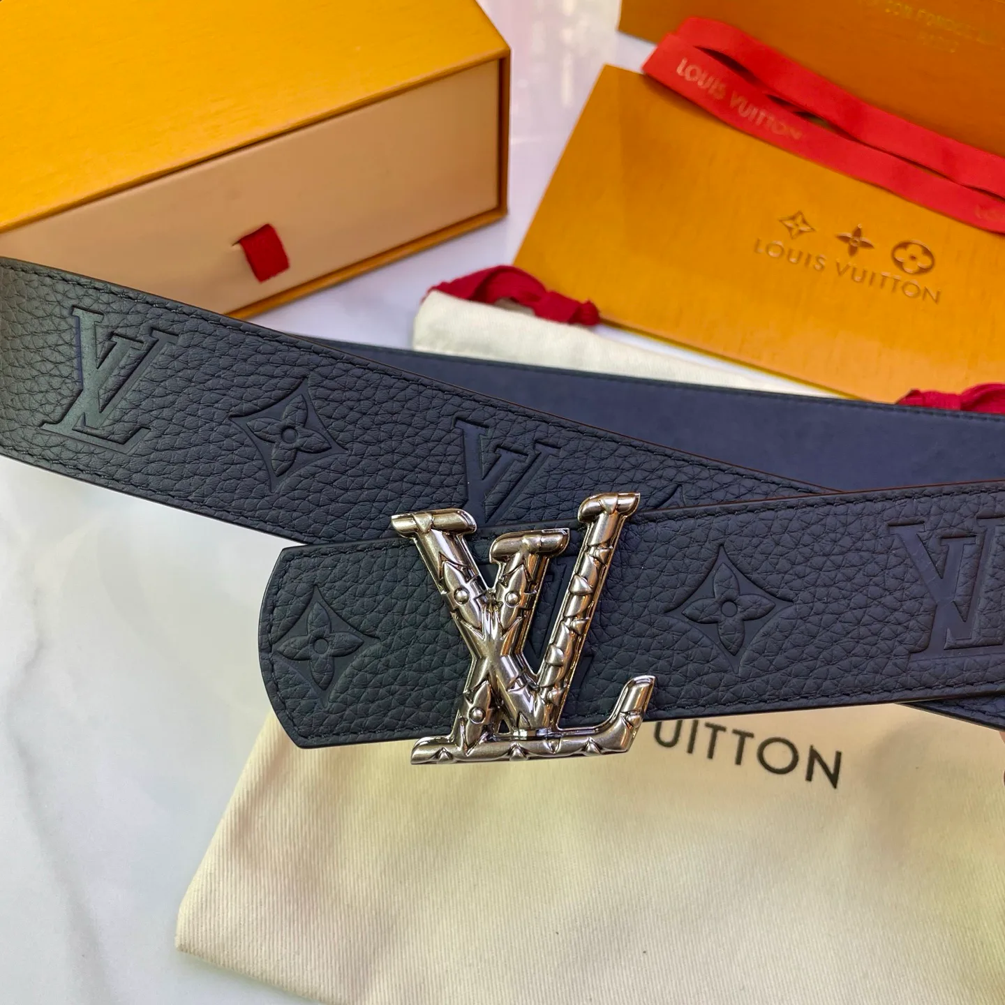 Ремни Louis Vuitton 11406613