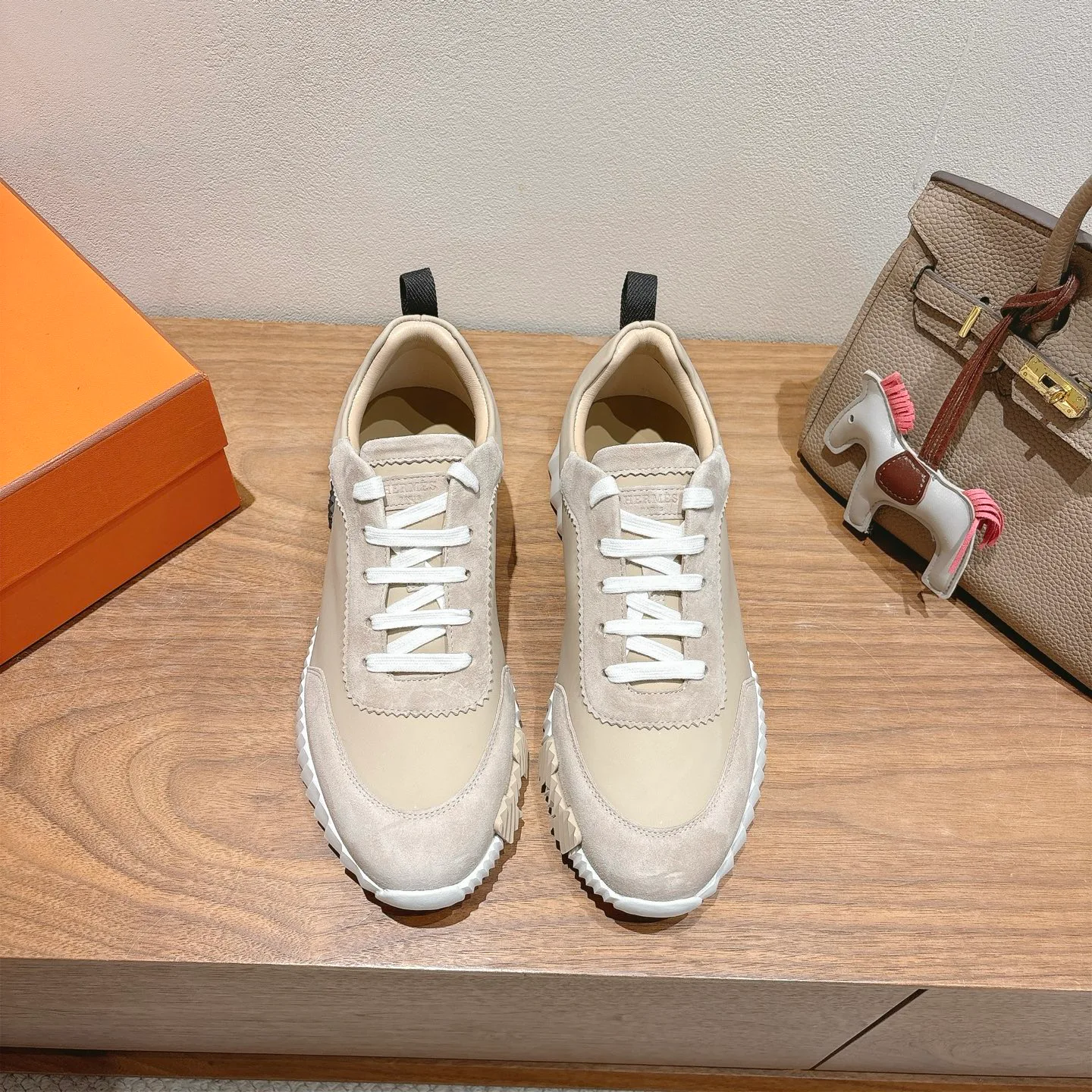 Кроссовки Женские Hermes 9915109