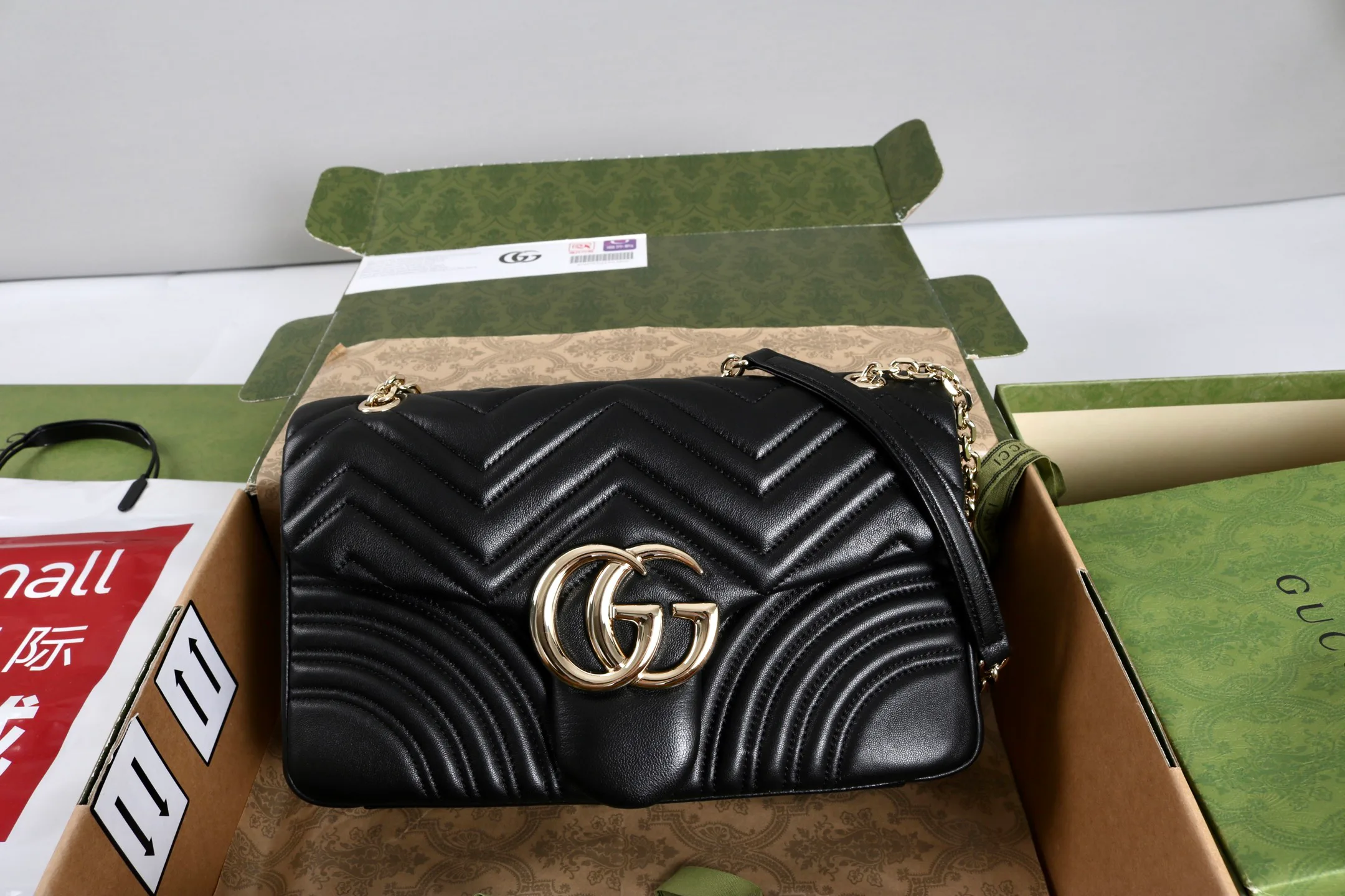 Классические Сумки Женские Gucci 18223246