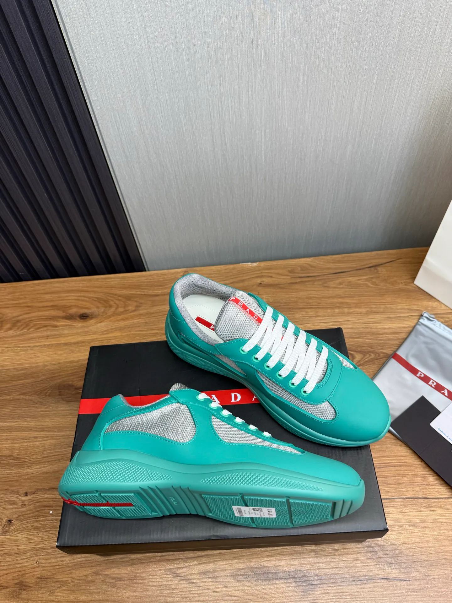 Кроссовки Женские Prada 1261593