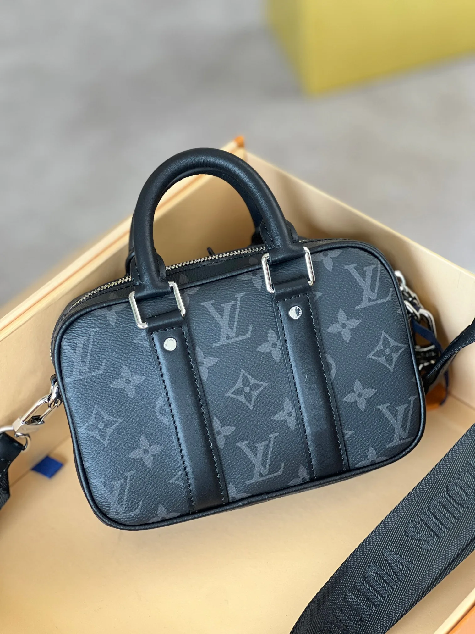 Поясные Сумки Мужские Louis Vuitton 8143