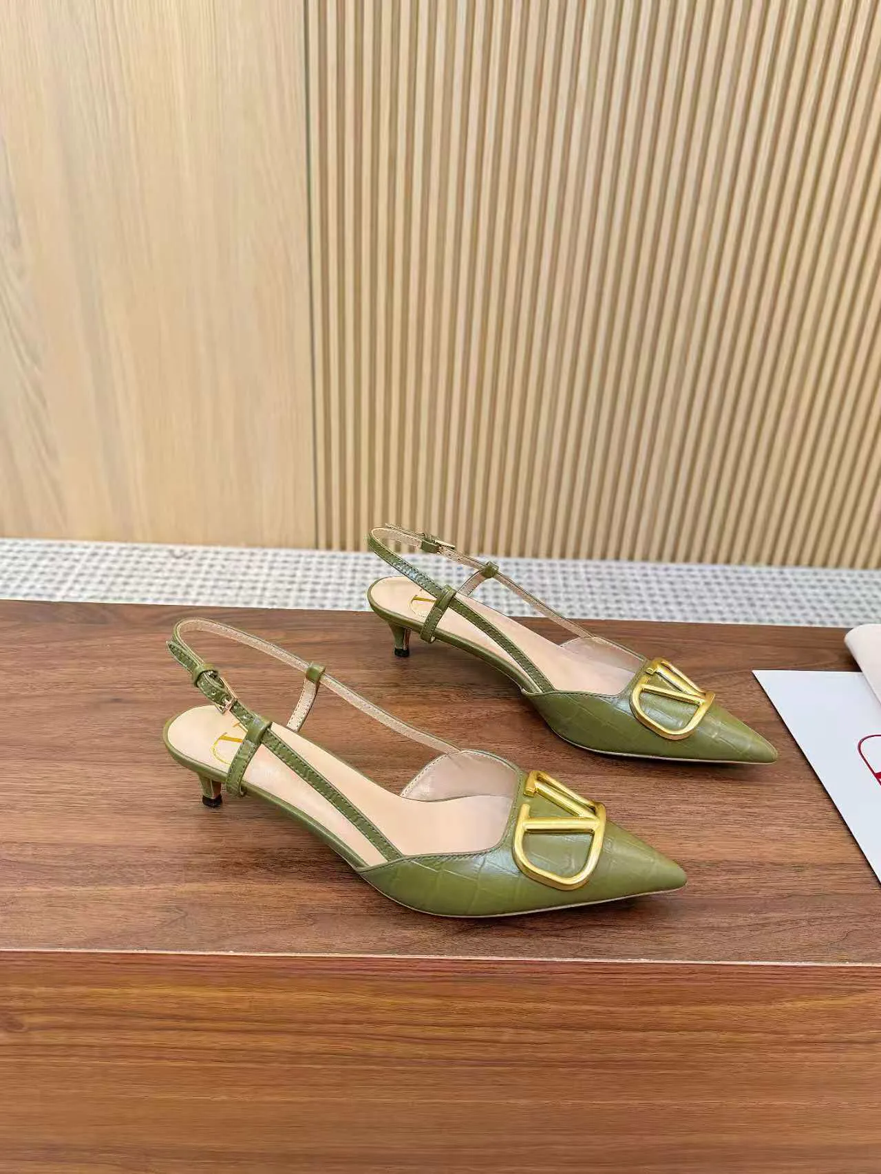 Босоножки Женские Valentino 12156373