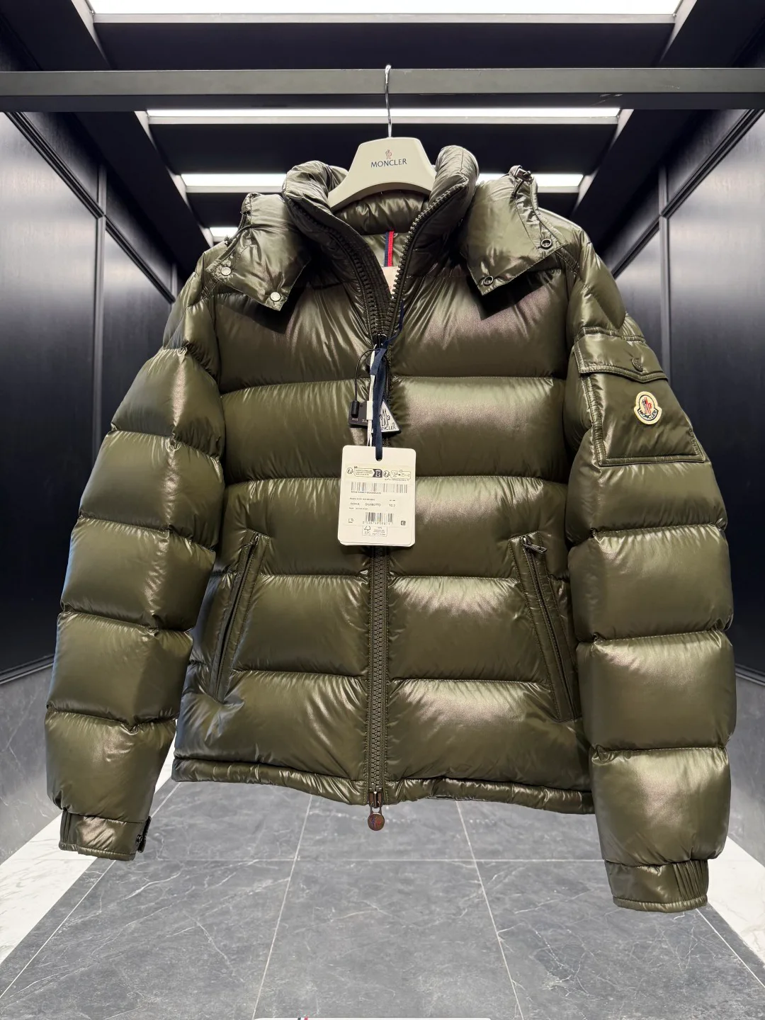 Куртки И Пуховики Женские Moncler 1694334