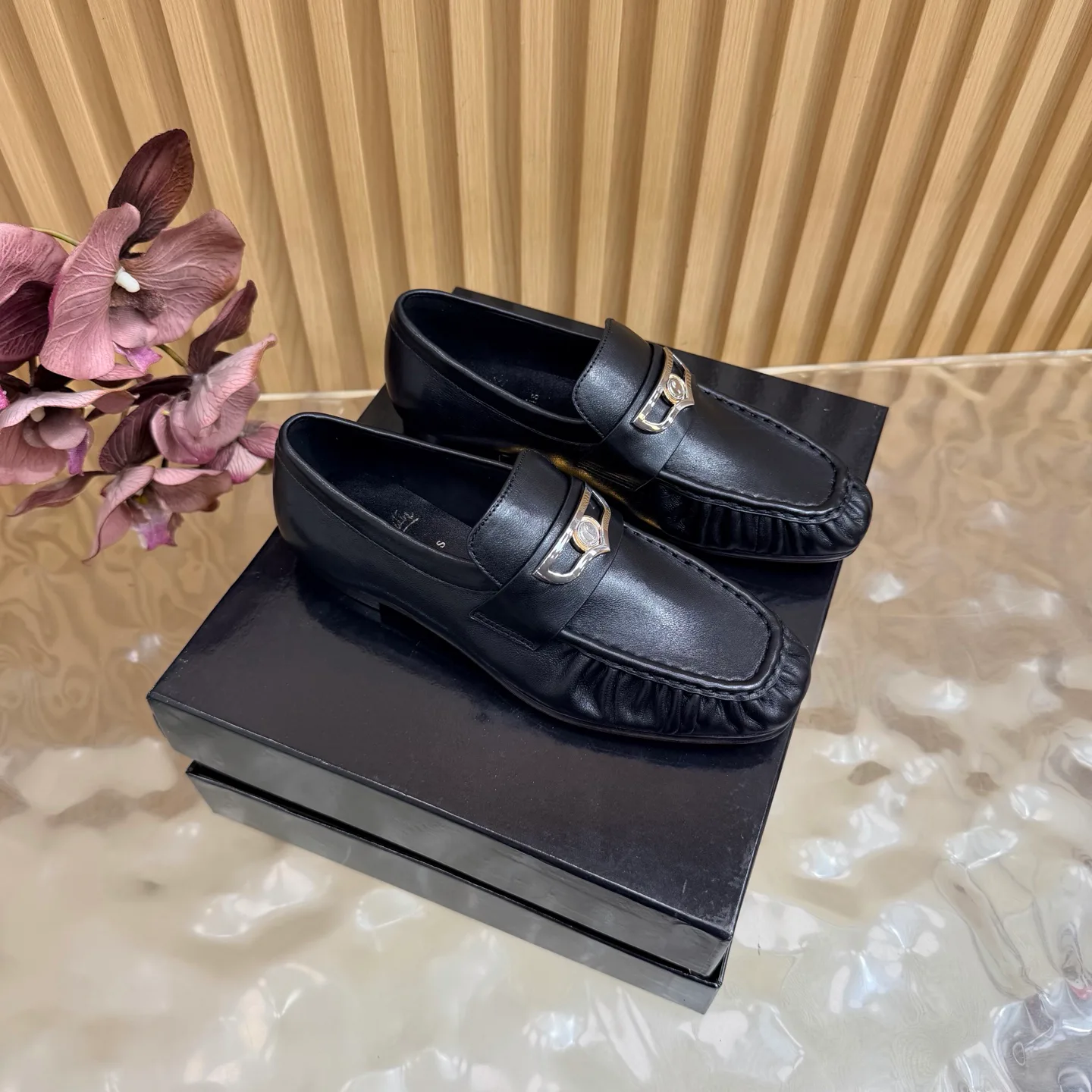 Лоферы И Мокасины Женские Christian Louboutin 18190150