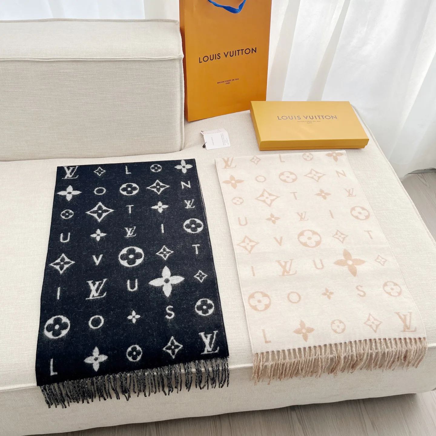 Шарфы Louis Vuitton 2957985