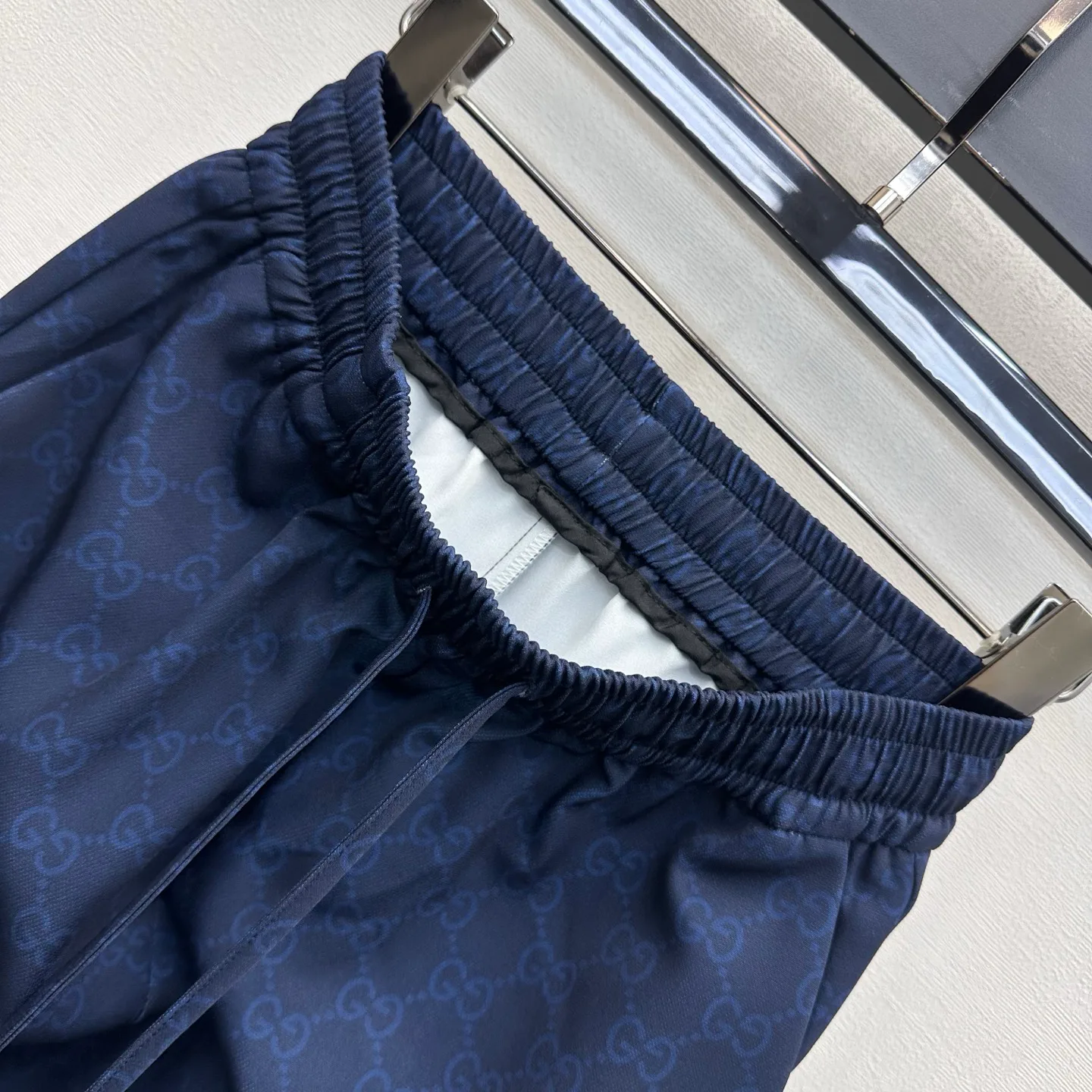 Брюки Женские Gucci 18038437
